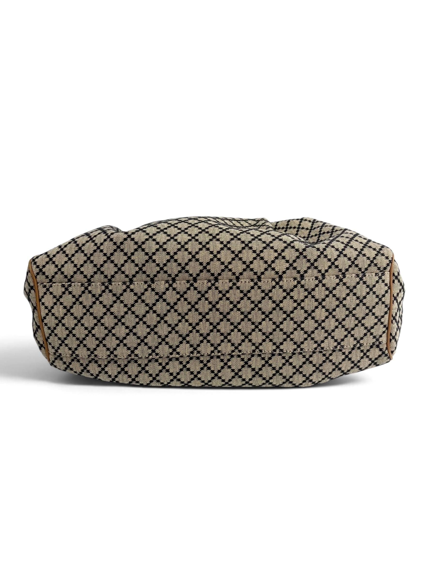 gucci-diamante-canvas-sukey-tote-4