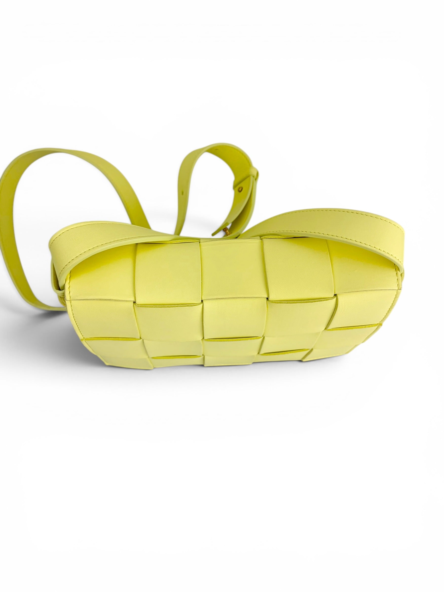 bottega-veneta-yellow-intrecciato-cassette--4
