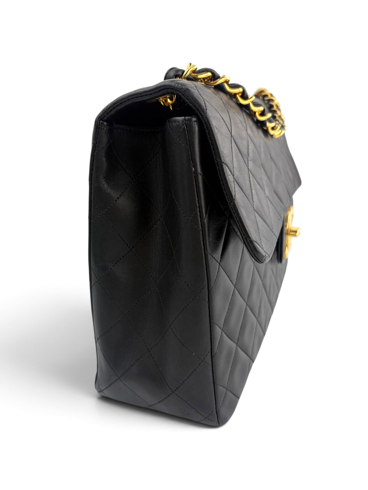 chanel-vintage-maxi-single-flap-1