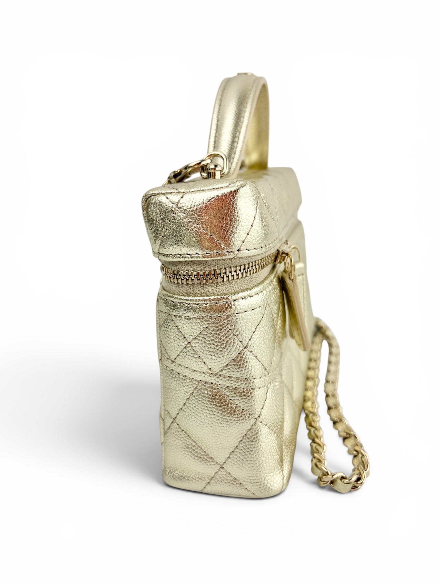 chanel-gold-caviar-slim-top-handle-vanity-4