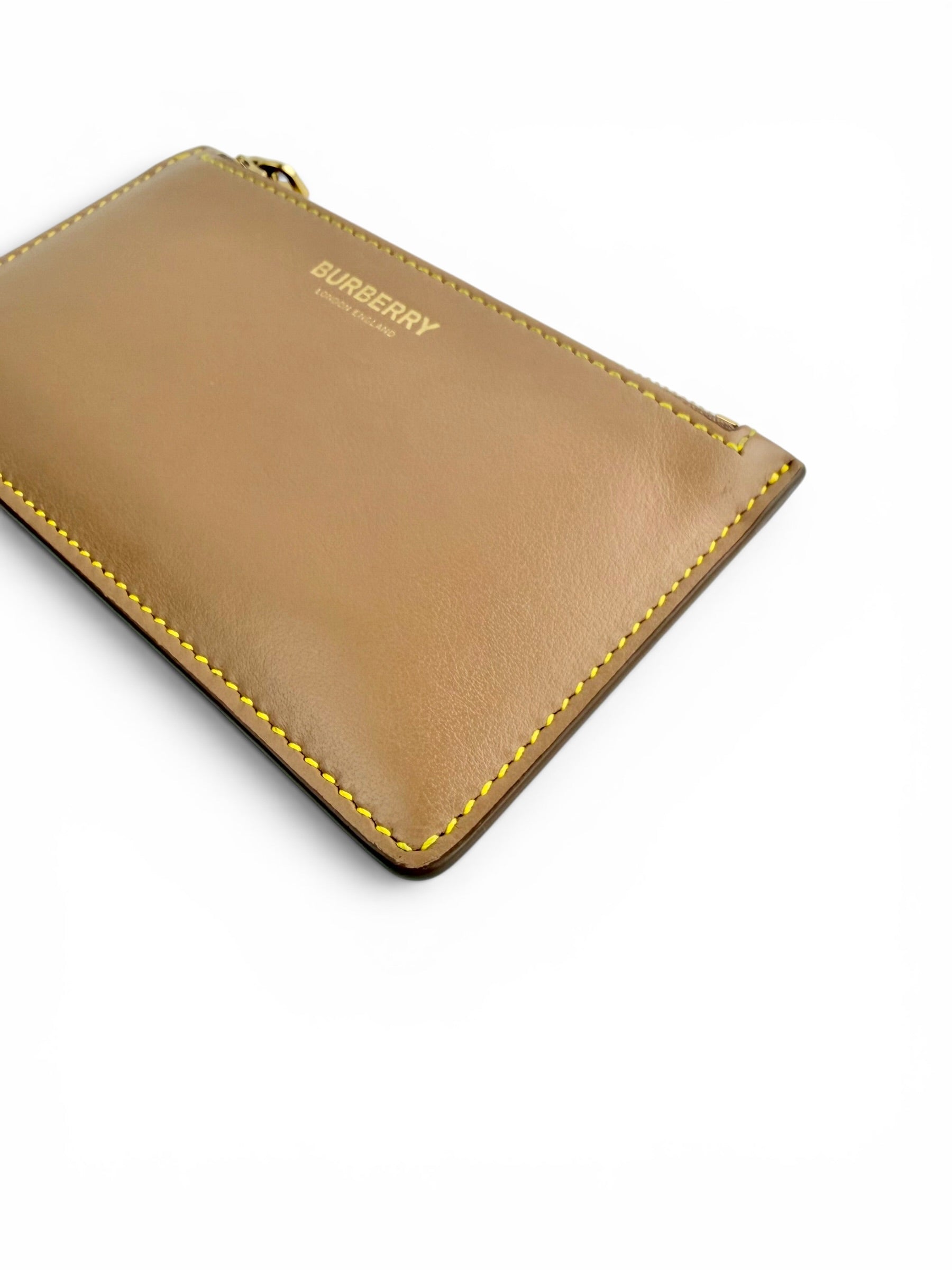 burberry-camel-lambskin-zip-card-case--2