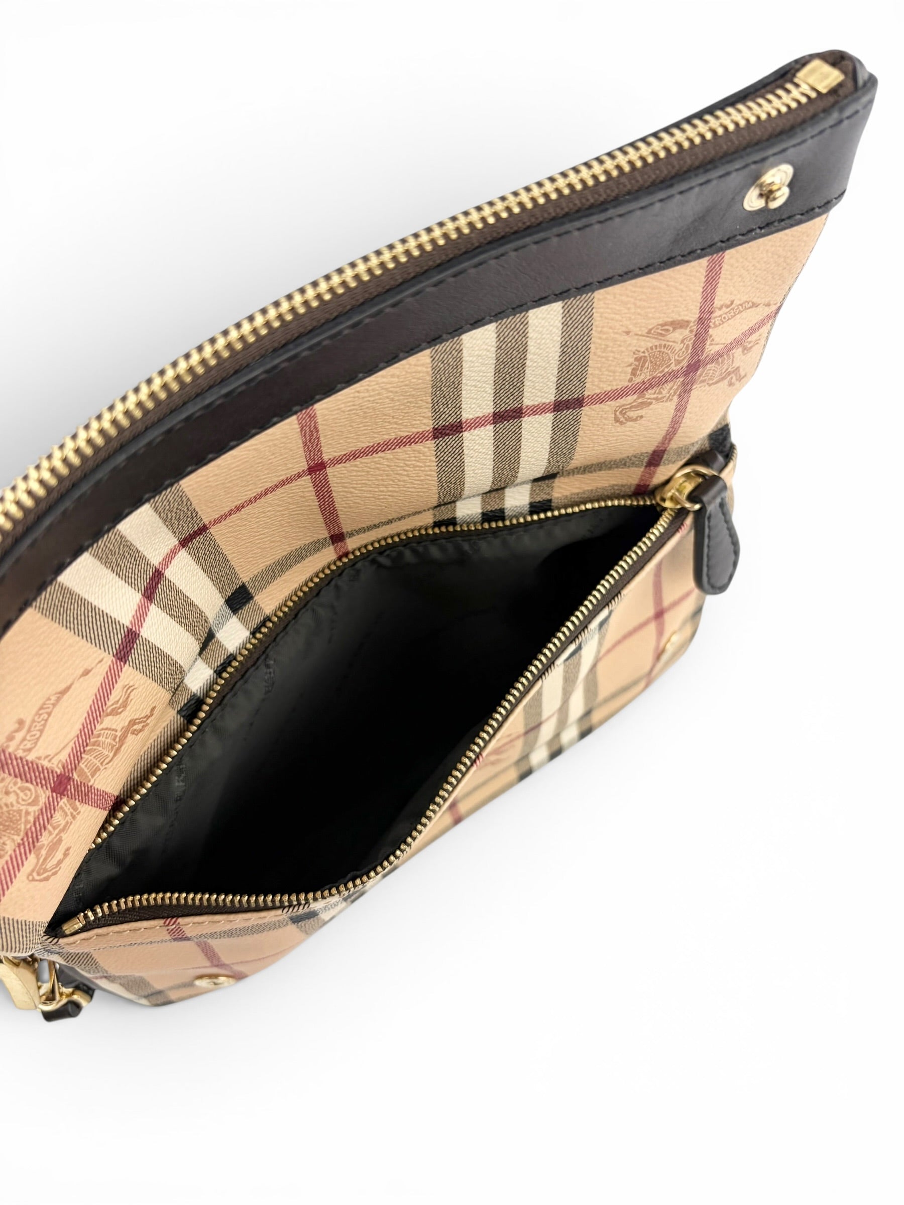 burberry-check-wristlet-4