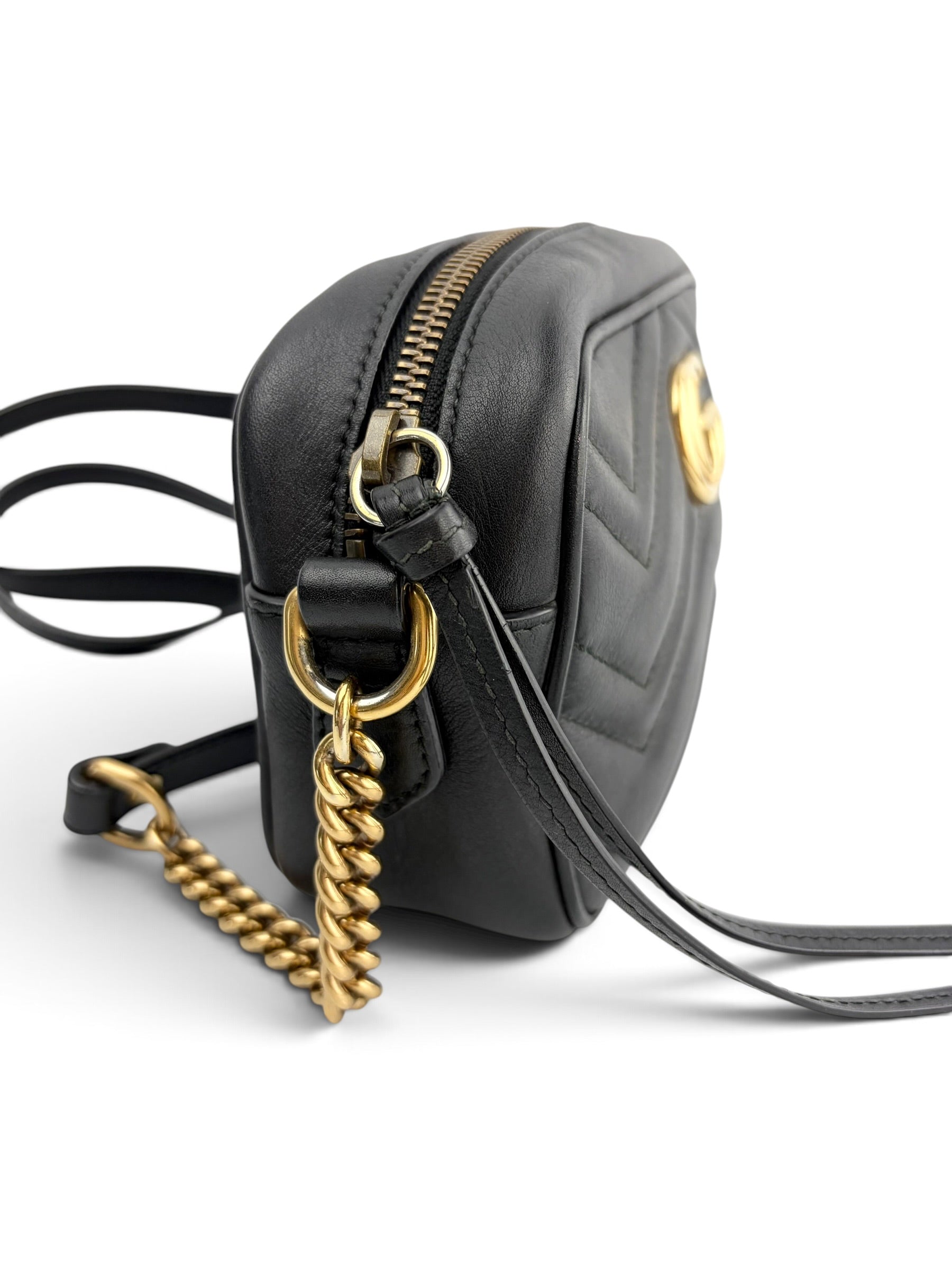 gucci-black-leather-gg-marmont-small-crossbody-1