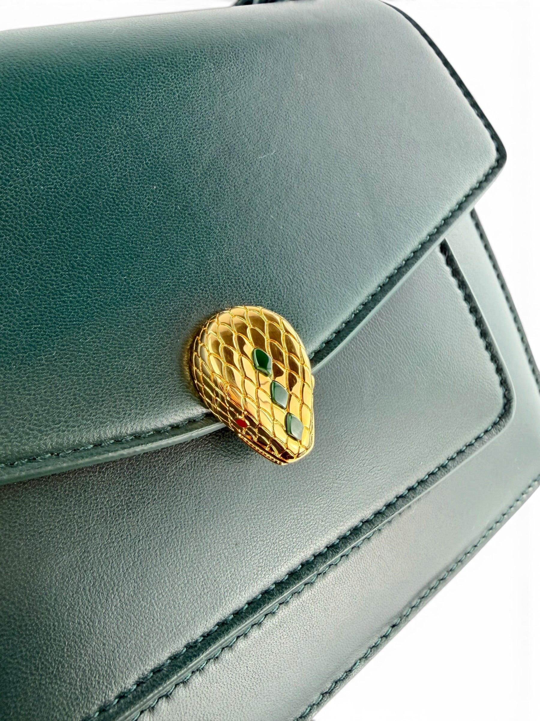 bvlgari-forest-emerald-green-leather-serpenti-forever-10