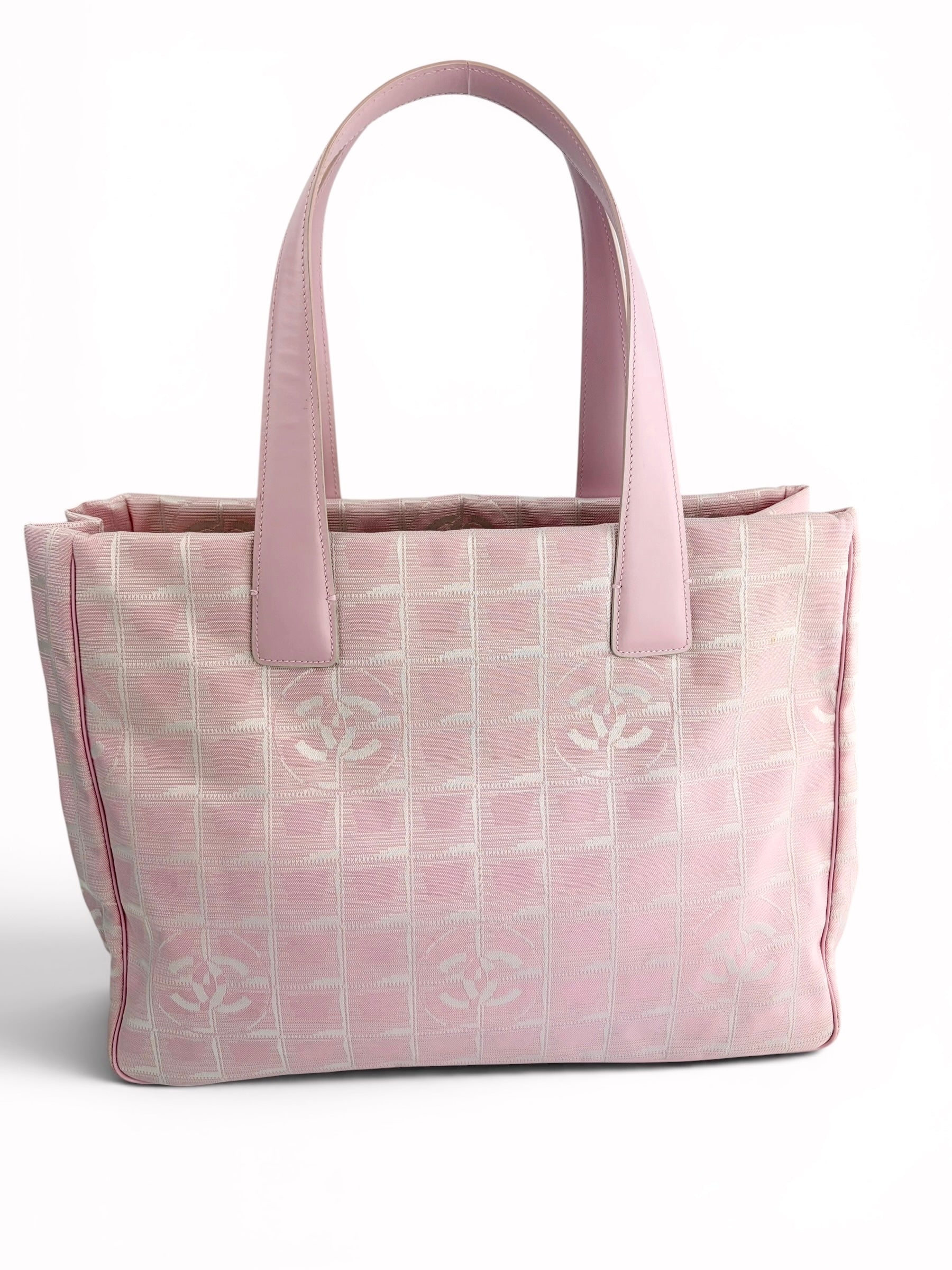 chanel-light-pink-medium-travel-line-tote-2