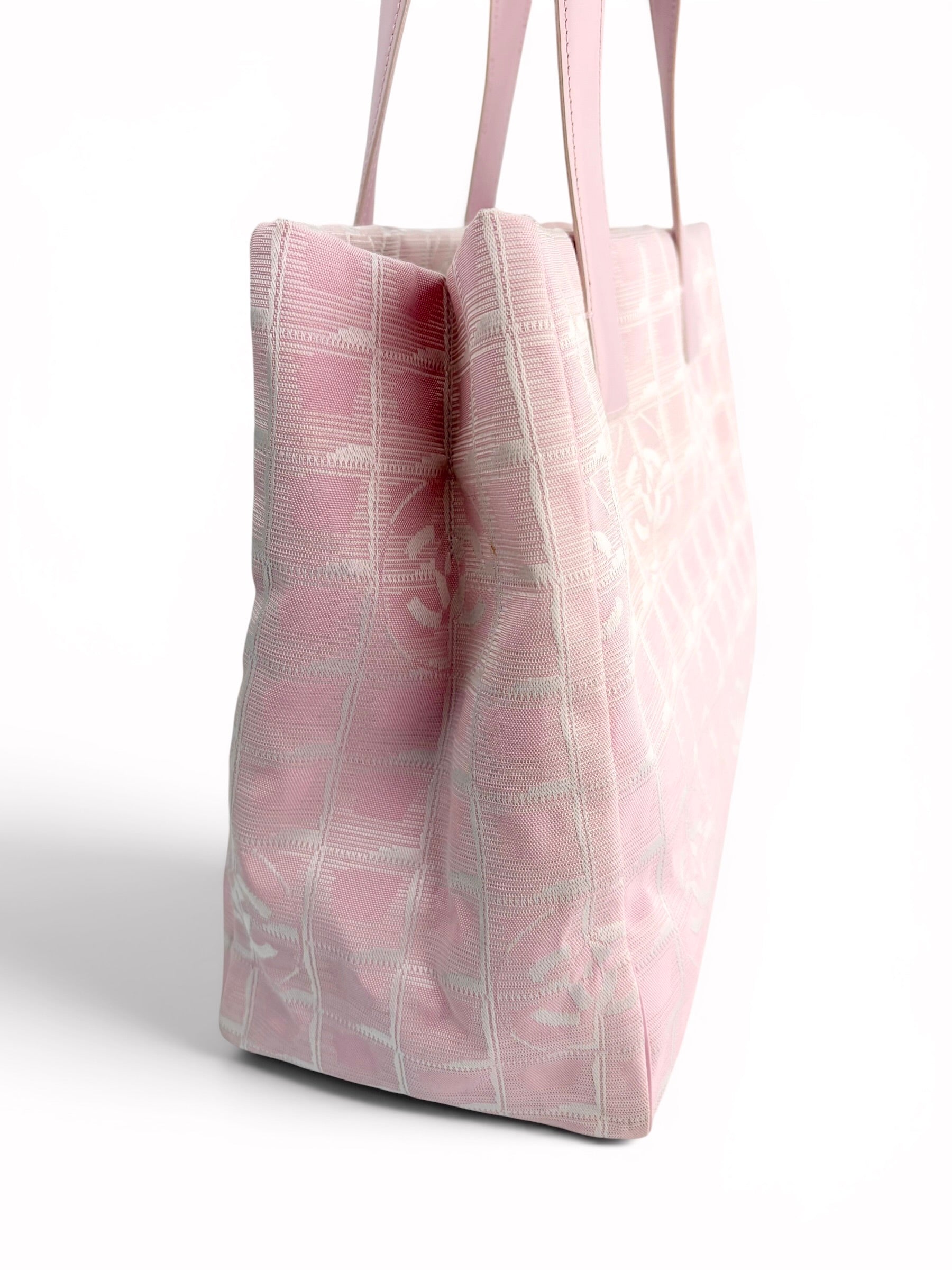 chanel-light-pink-medium-travel-line-tote-1