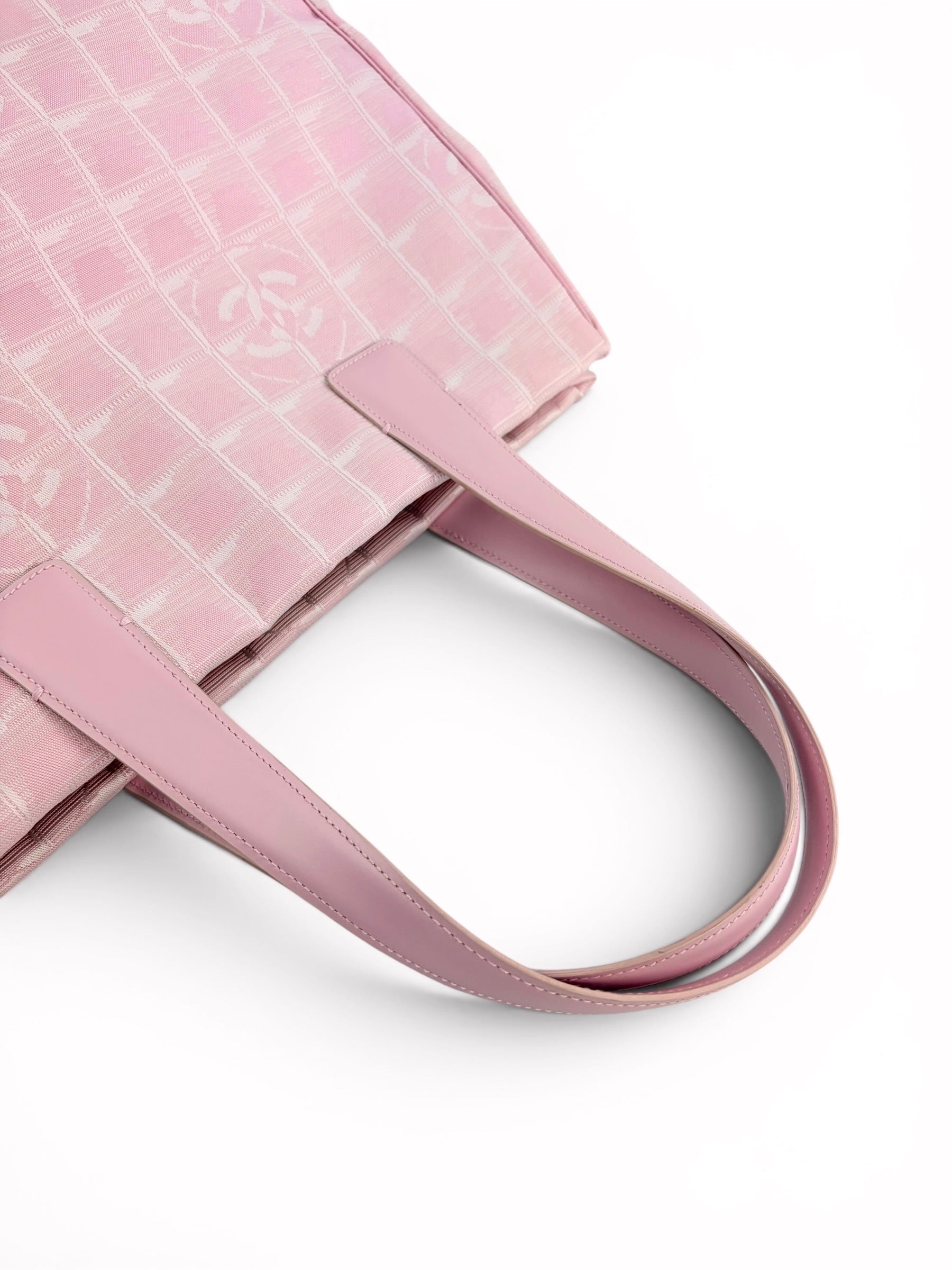 chanel-light-pink-medium-travel-line-tote-4
