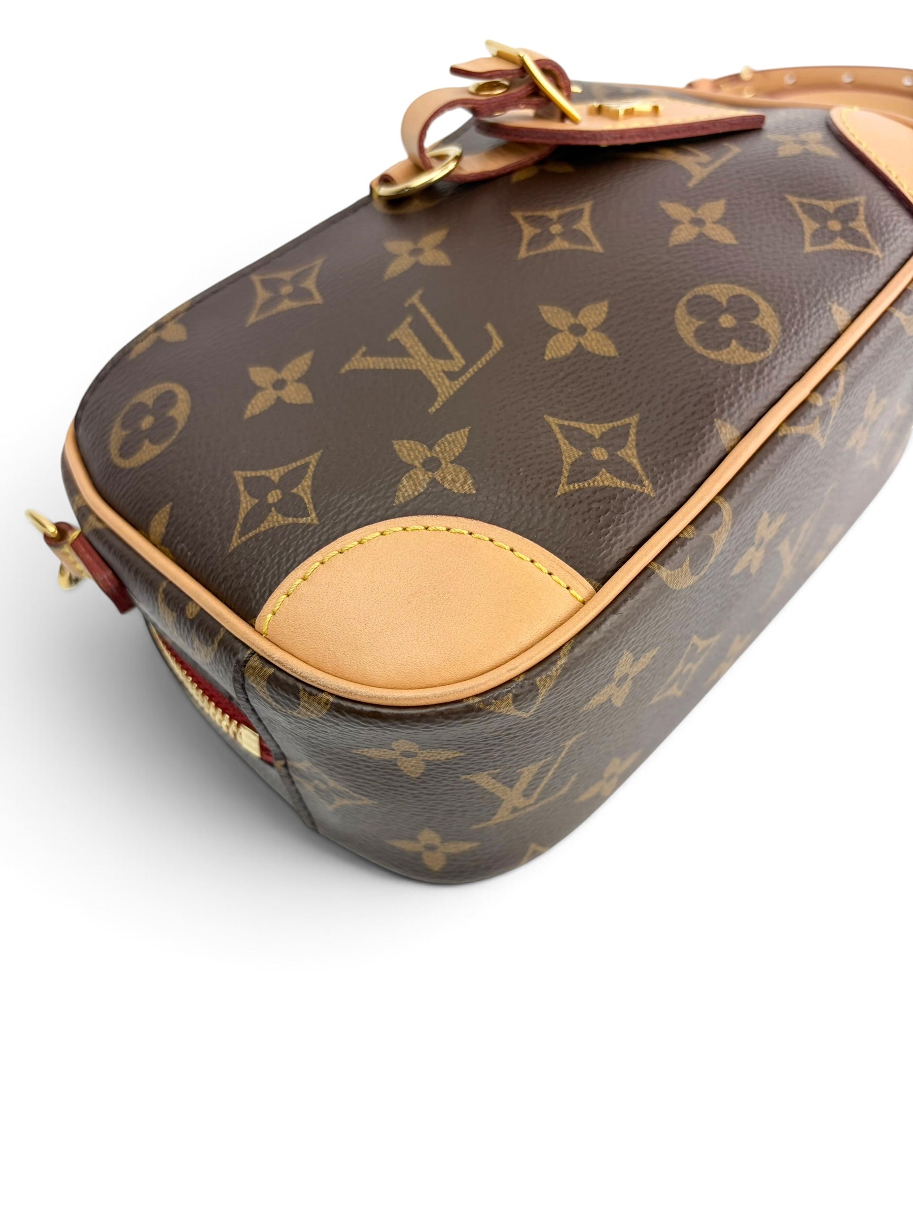 louis-vuitton-monogram-deauville-mini-crossbody---8