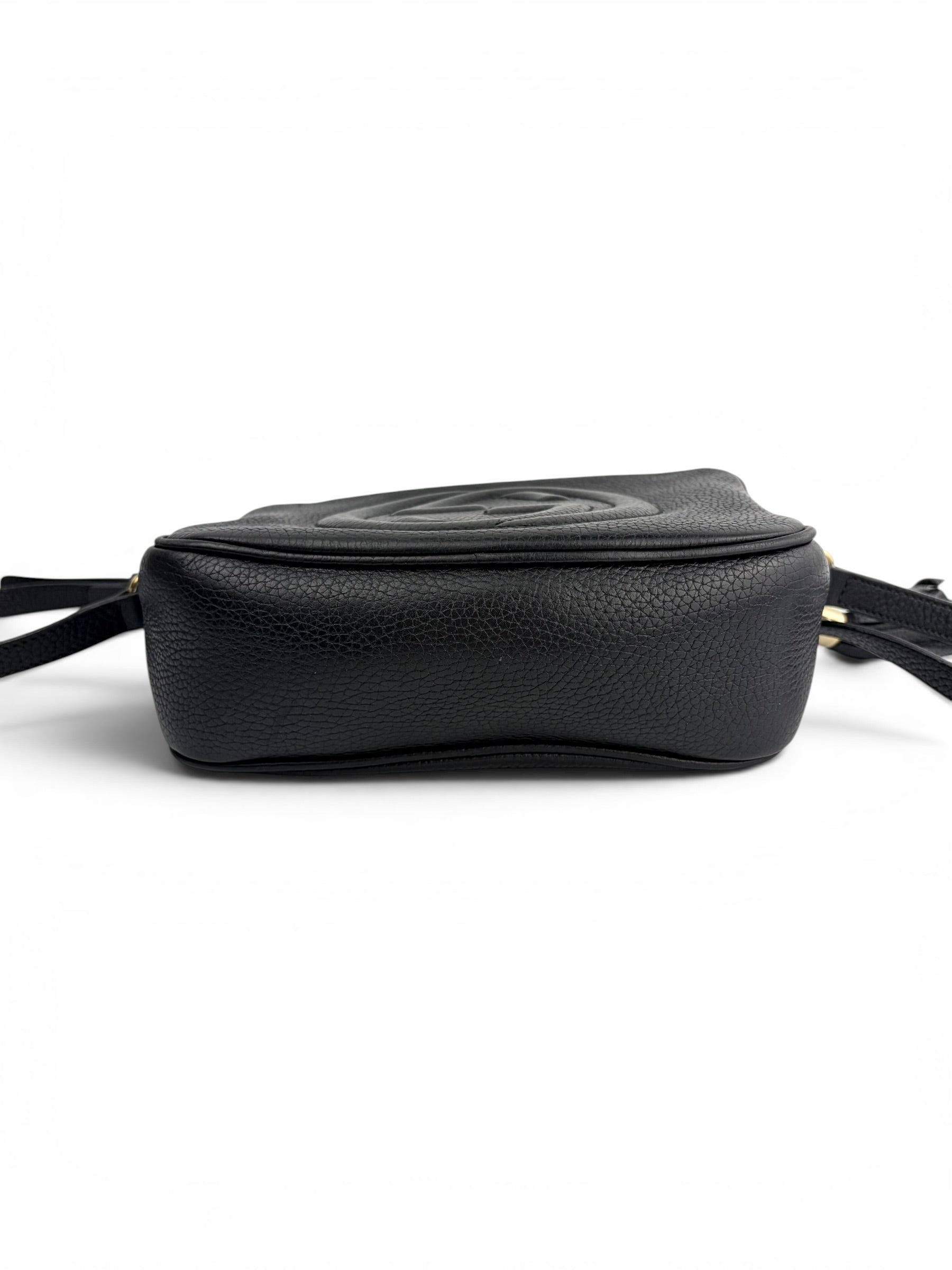 gucci-black-leather-soho-disco-crossbody-4