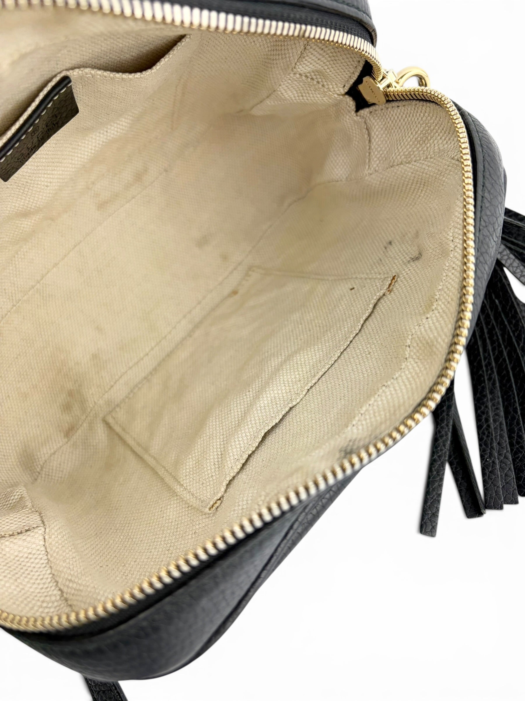 gucci-black-leather-soho-disco-crossbody-9