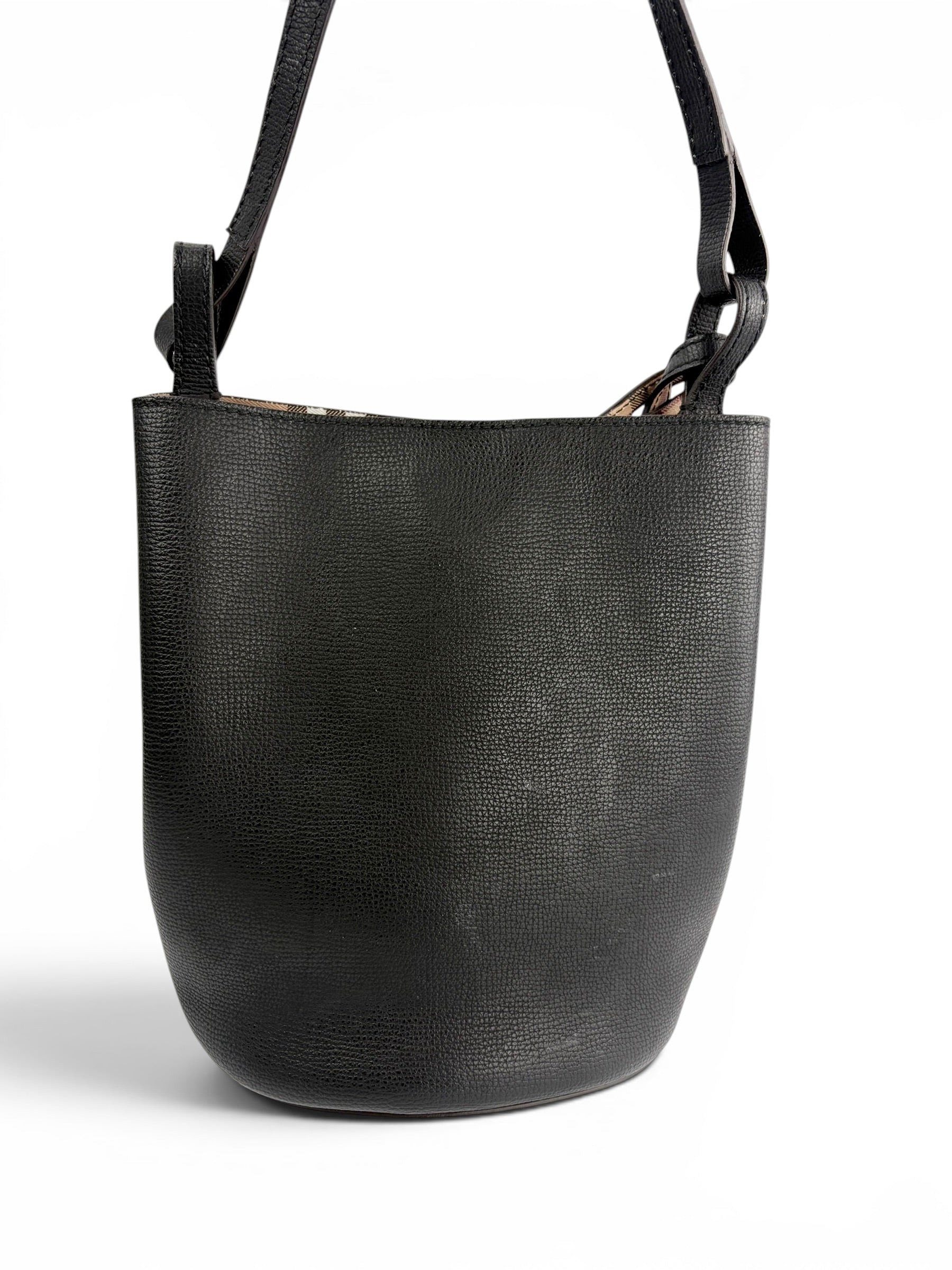 burberry-black-leather-lorne-small-bucket-bag-2