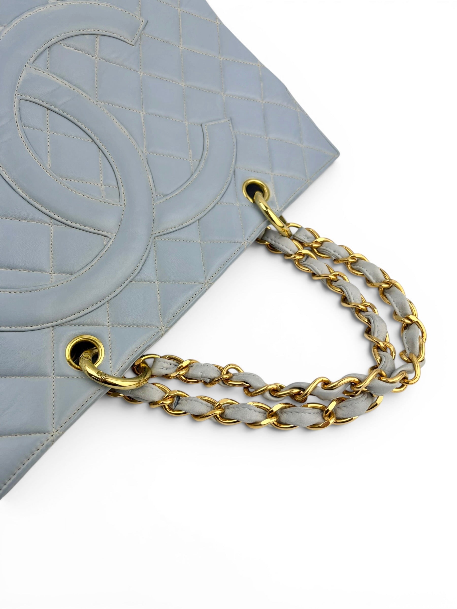 chanel-powder-blue-lambskin-vintage-gst--4