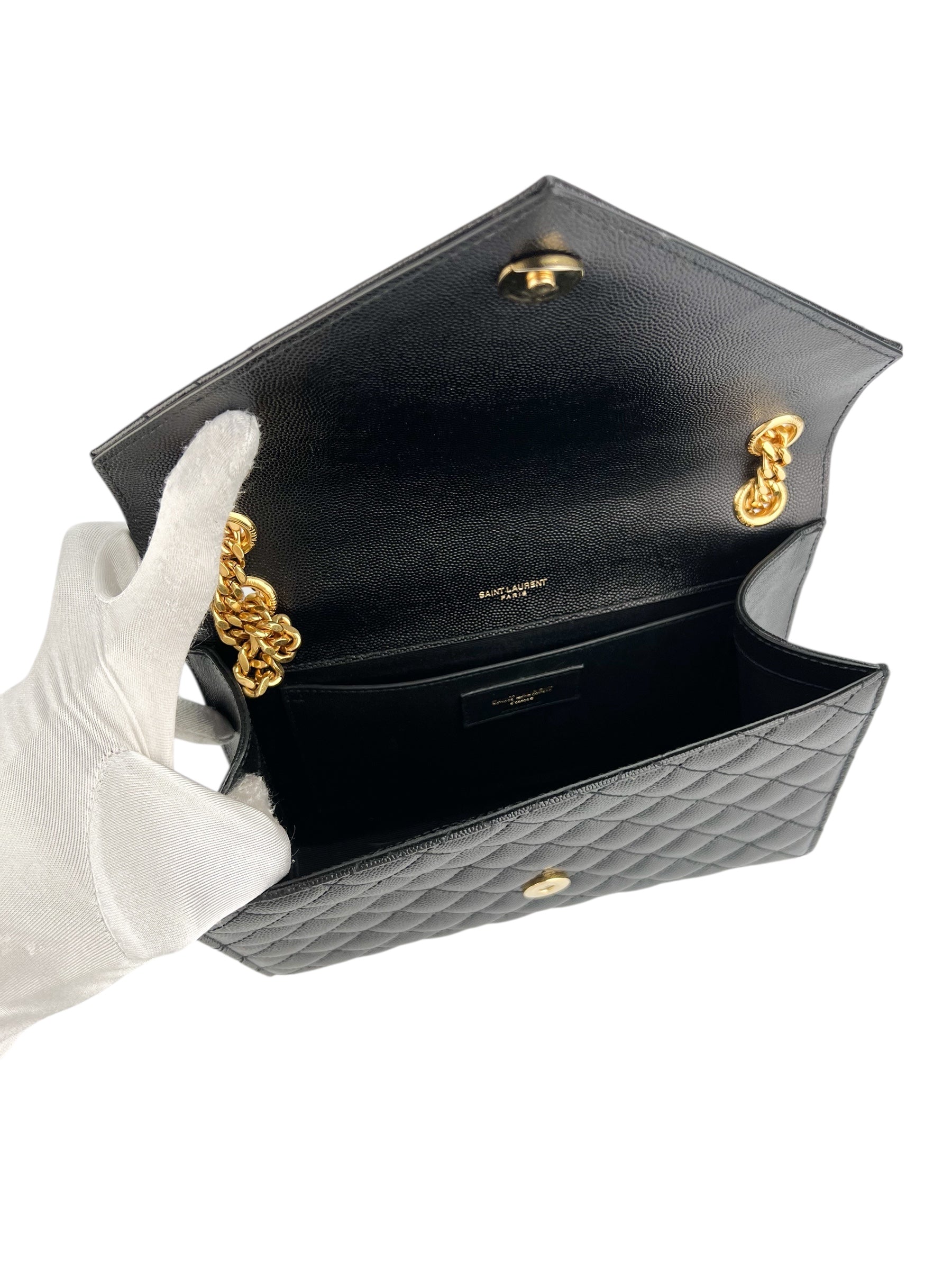 saint-laurent-black-envelope-poudre-leather-flap-bag-8