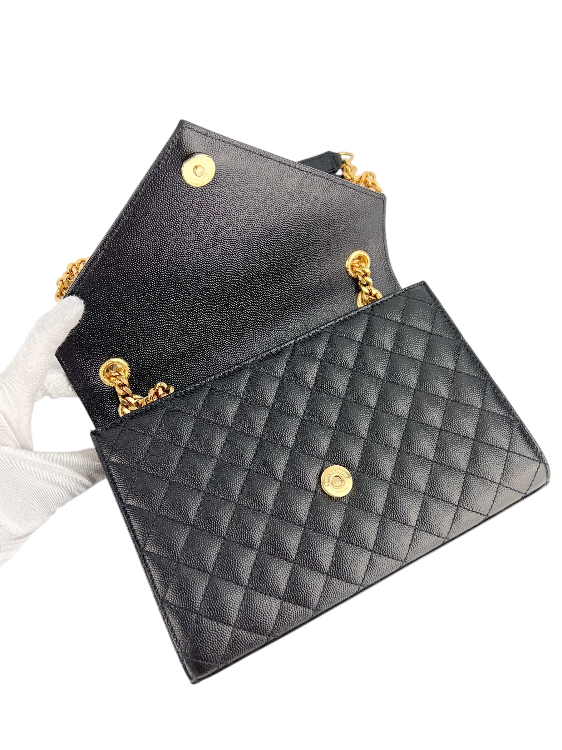 saint-laurent-black-envelope-poudre-leather-flap-bag-7