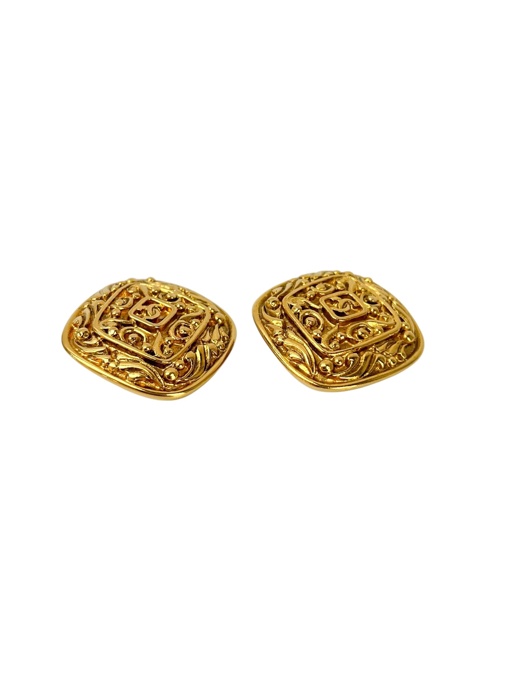 chanel-vintage-filigree-clip-on-earrings-4