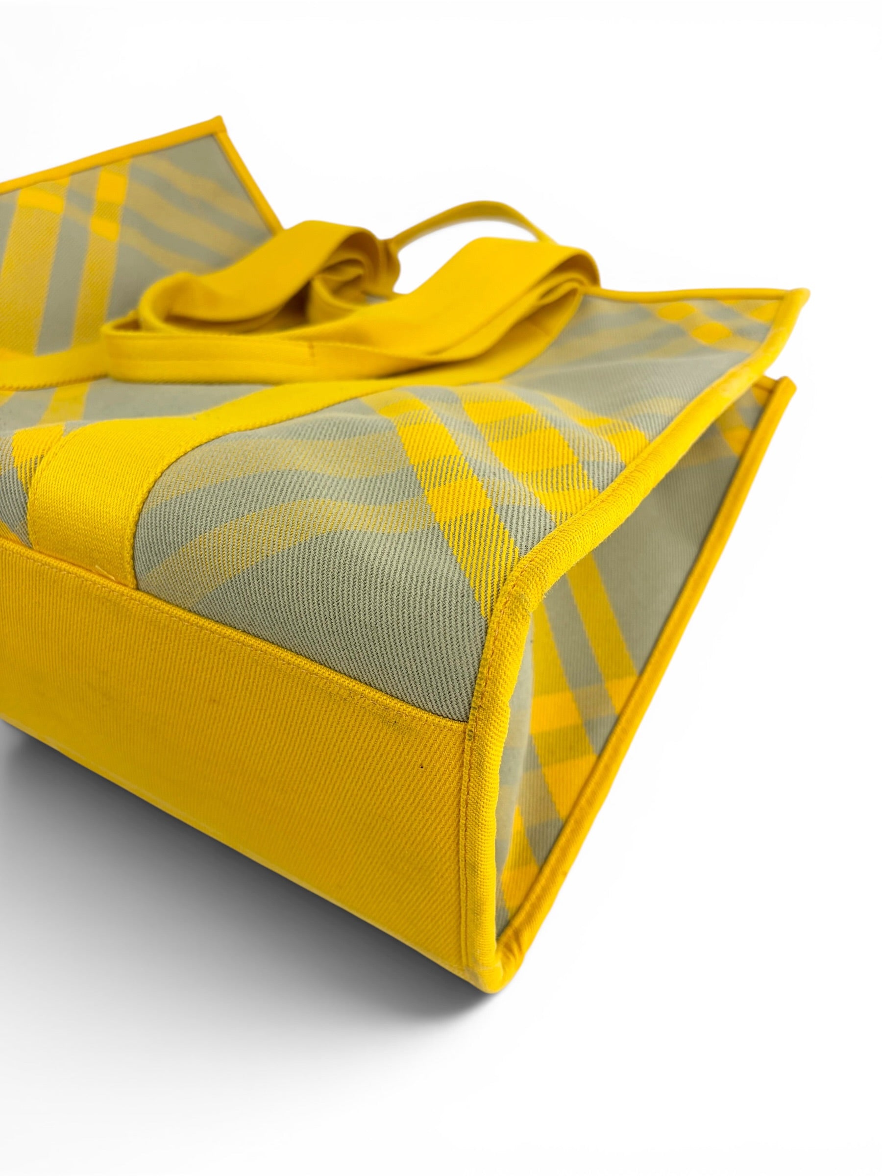 burberry-yellow-check-shopper-tote---6