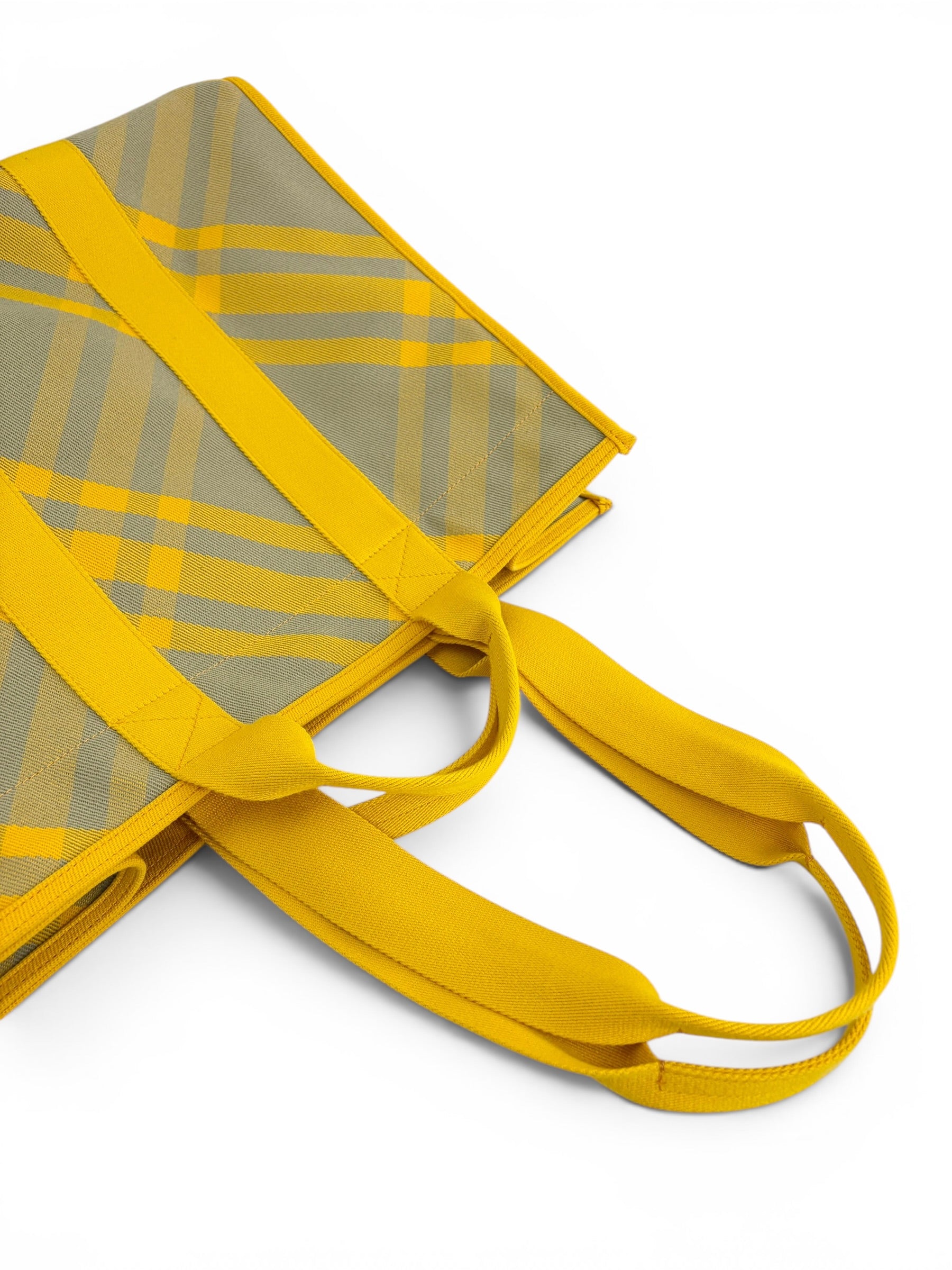 burberry-yellow-check-shopper-tote---4