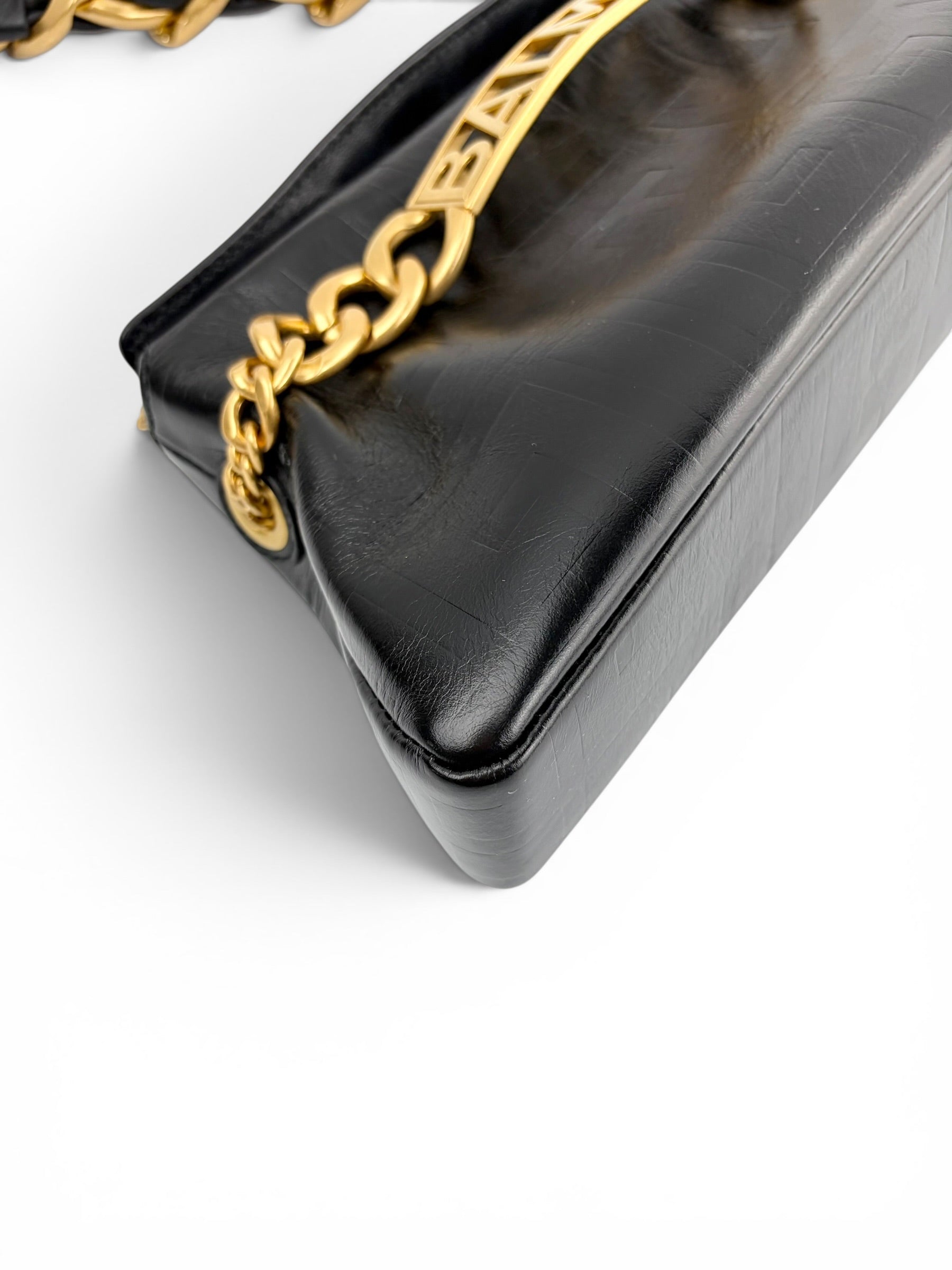 balmain-black-leather-1945-soft-pouch-w--chain-8