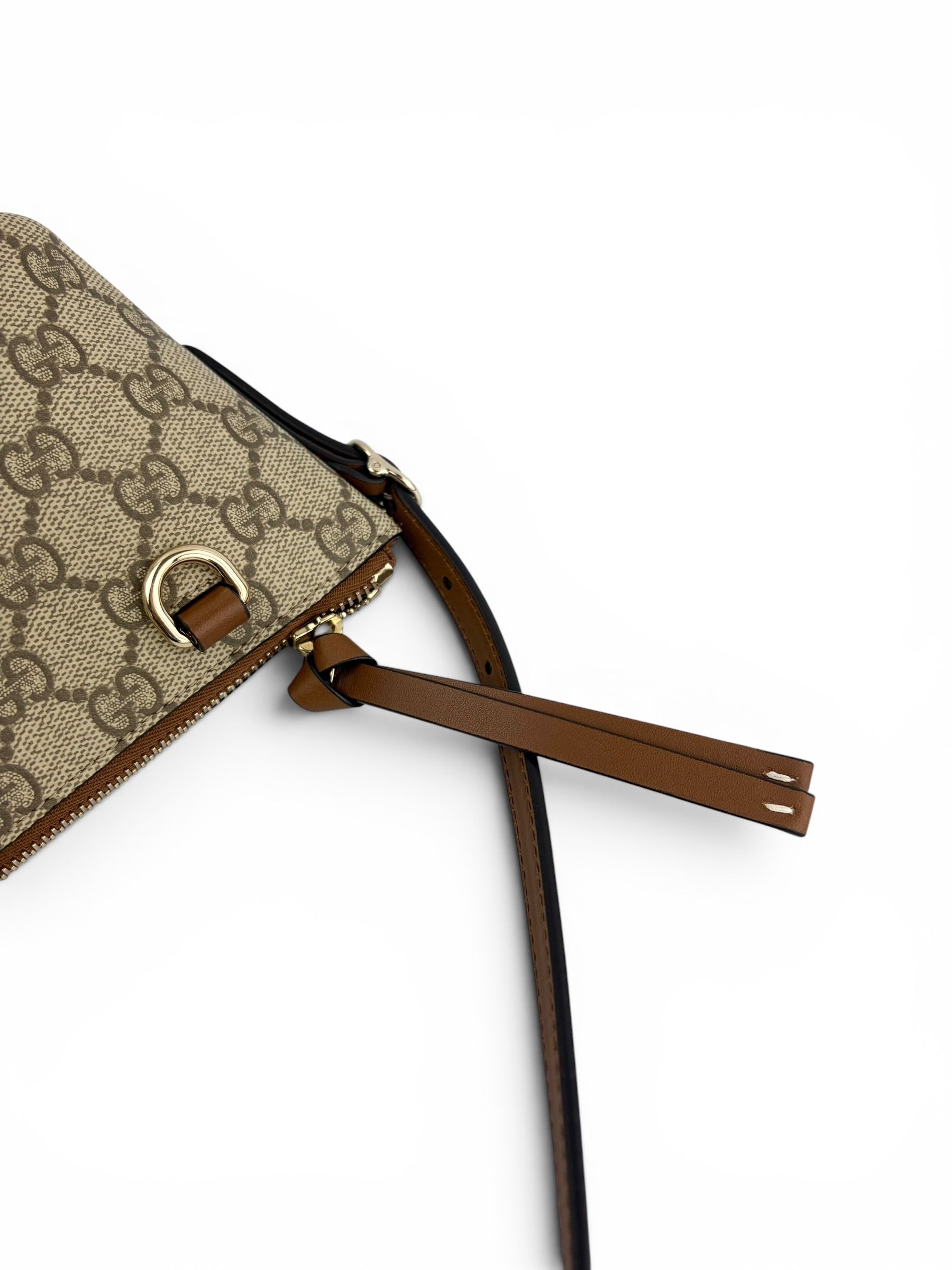 gucci-supreme-monogram-boat-pochette-new-model-5