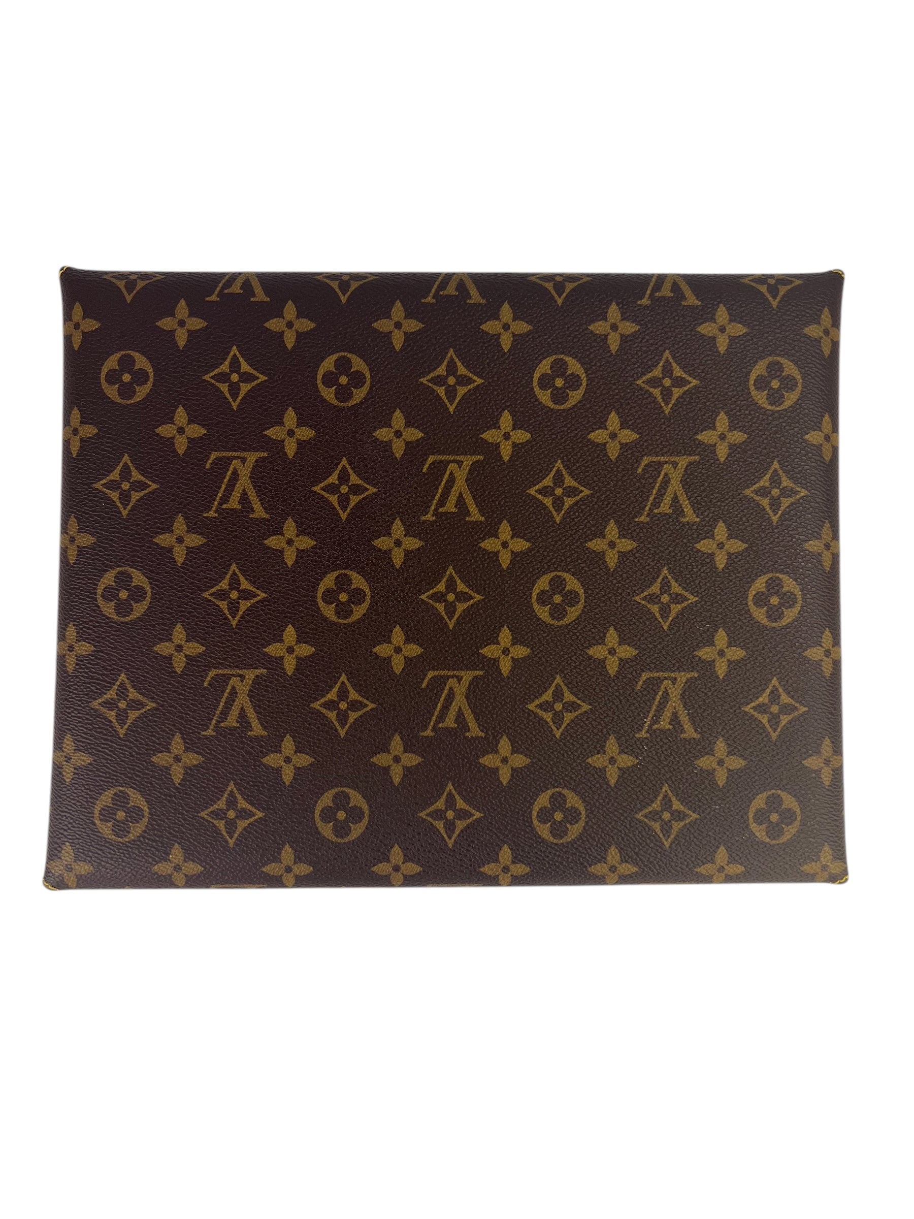 louis-vuitton-visionaire-documents-envelope-1
