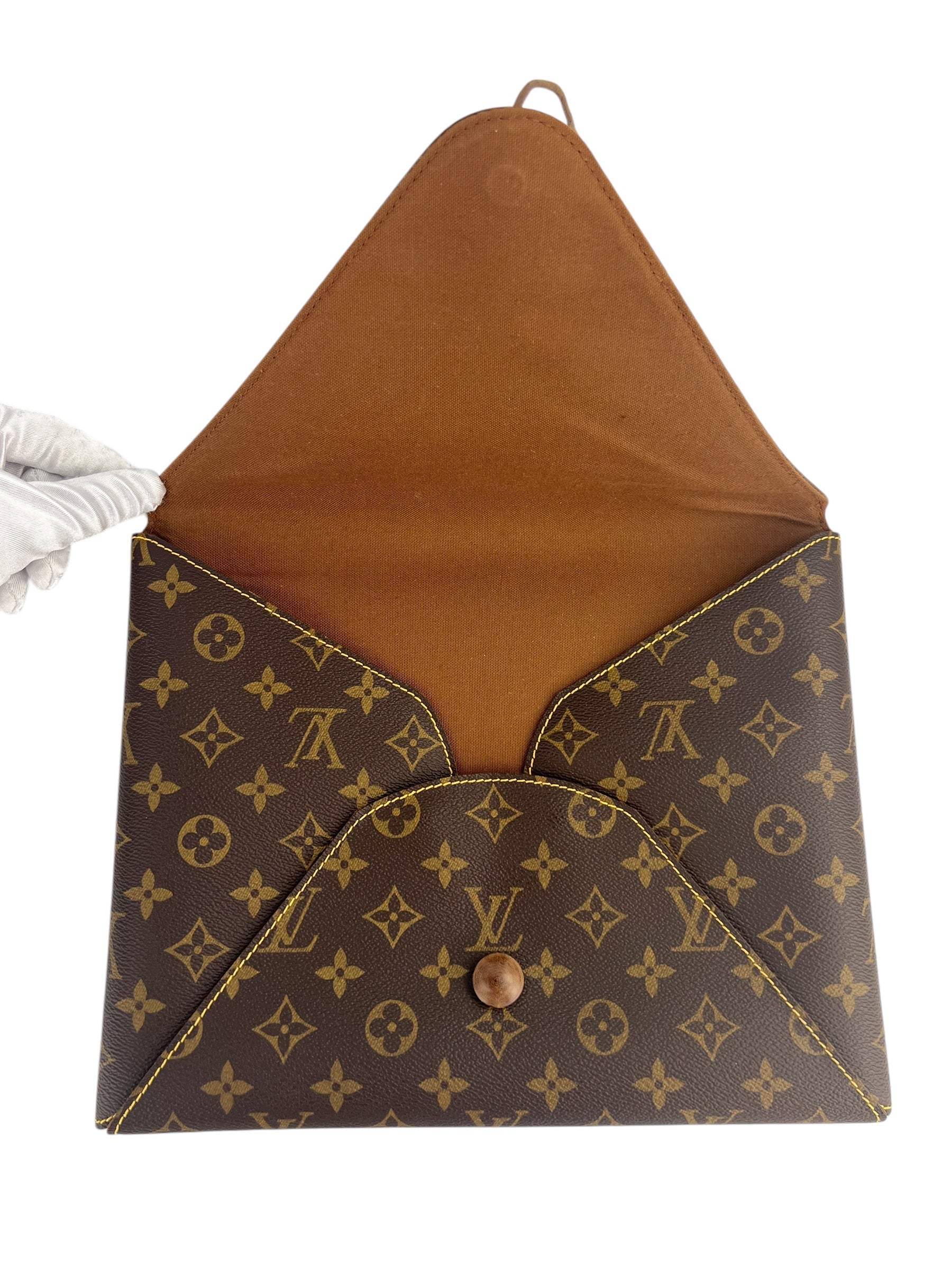 louis-vuitton-visionaire-documents-envelope-10