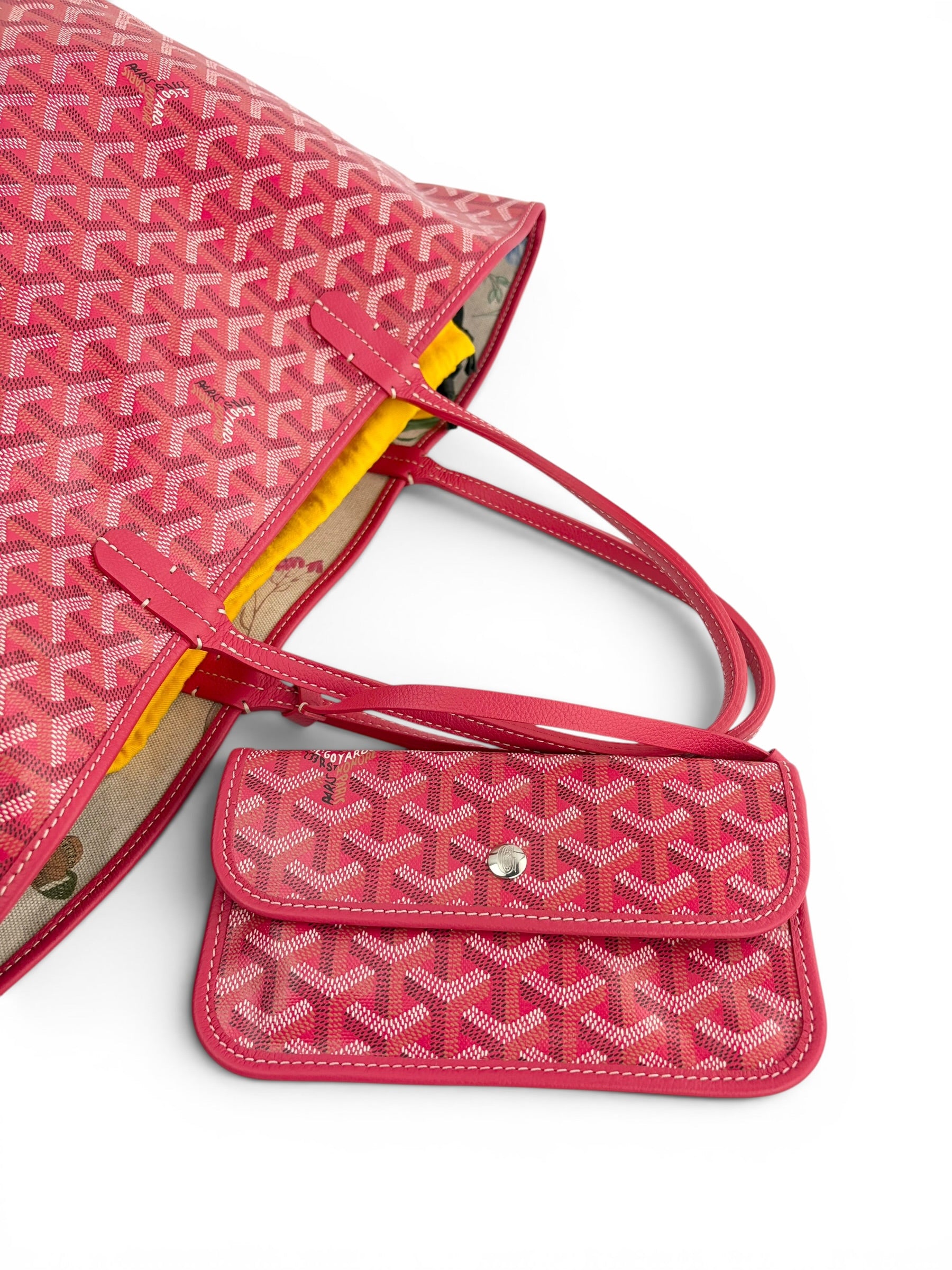 goyard-light-red-st--louis-tote-pm-limited-edition-4