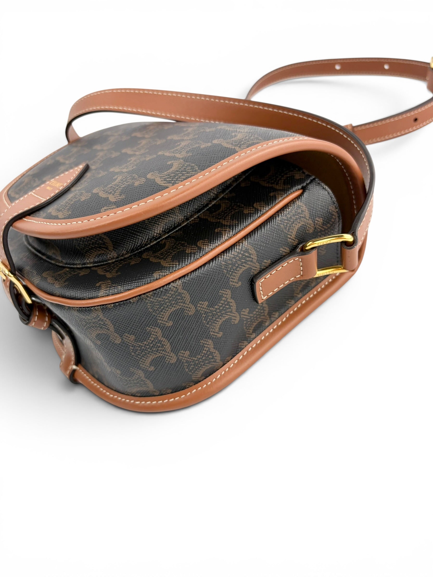 celine-triomphe-folco-bag-crossbody-7