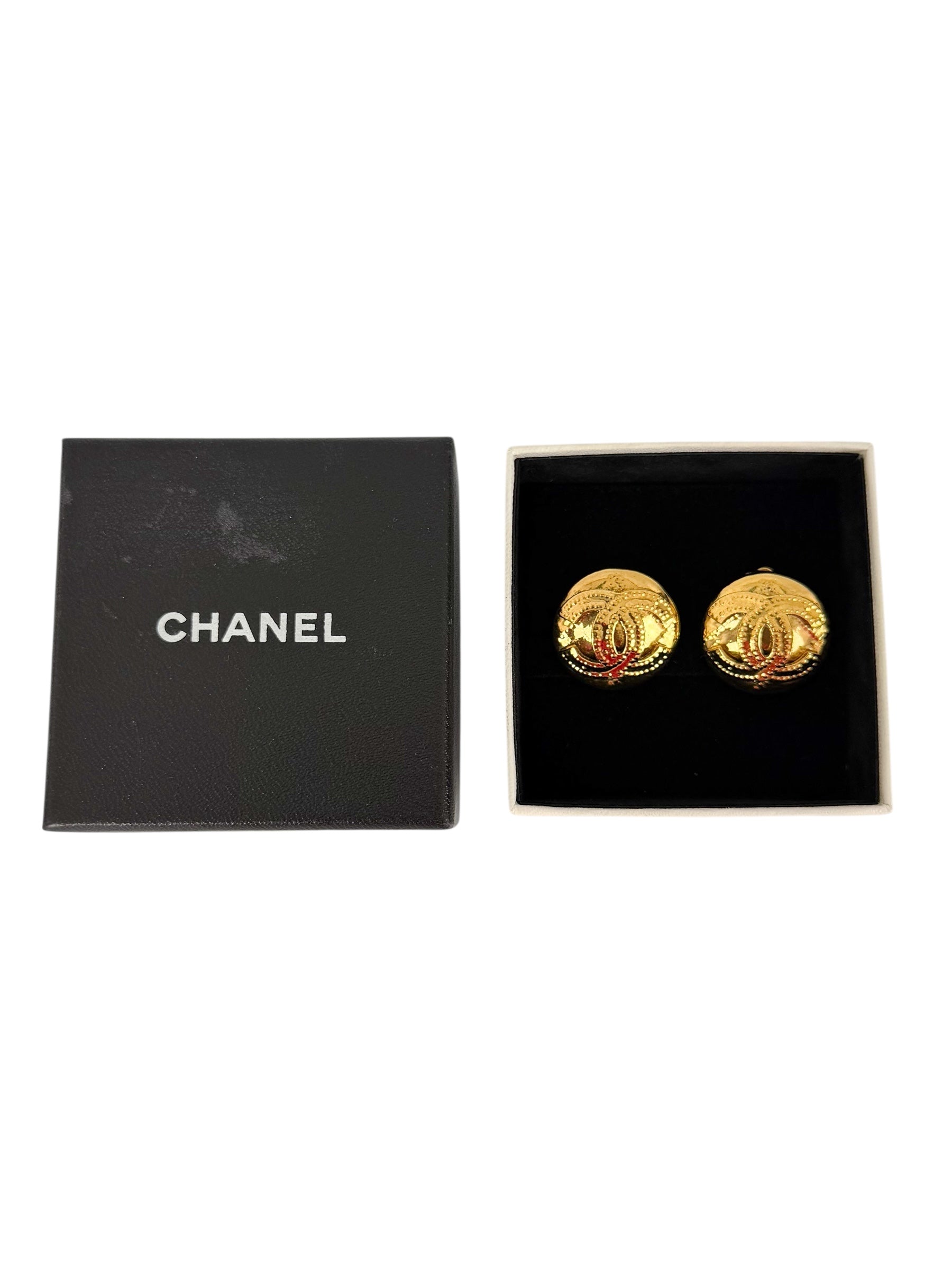 chanel-vintage-cc-clip-on-earrings---4