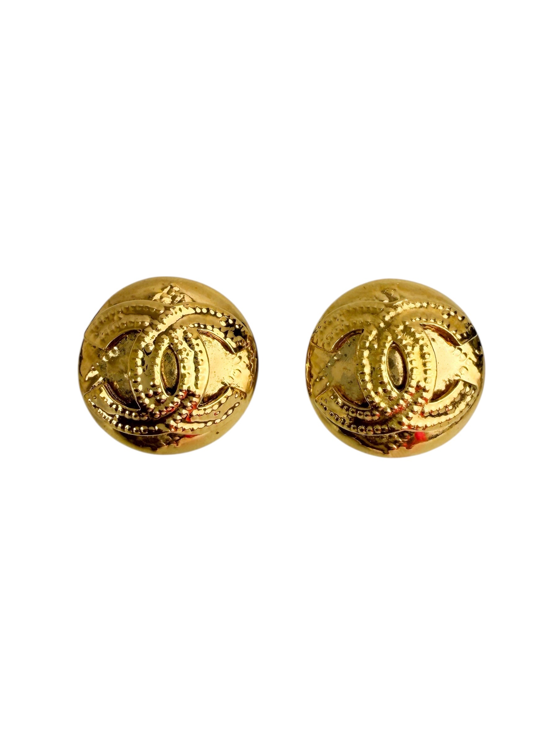 chanel-vintage-cc-clip-on-earrings---0