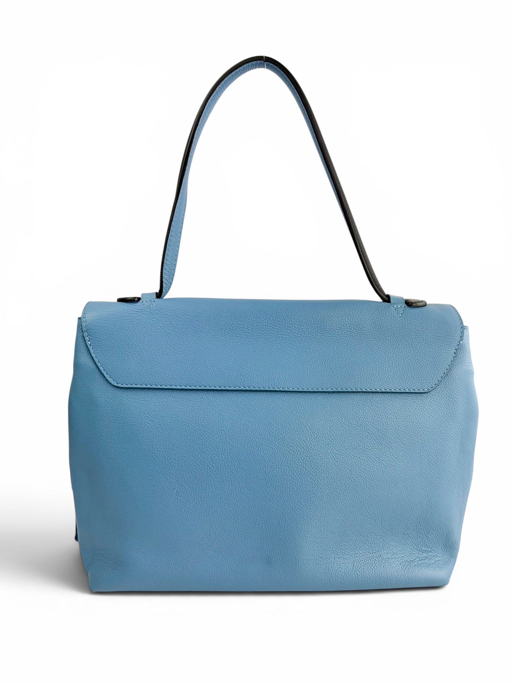 louis-vuitton-blue-leather-soft-lockme-mm--2