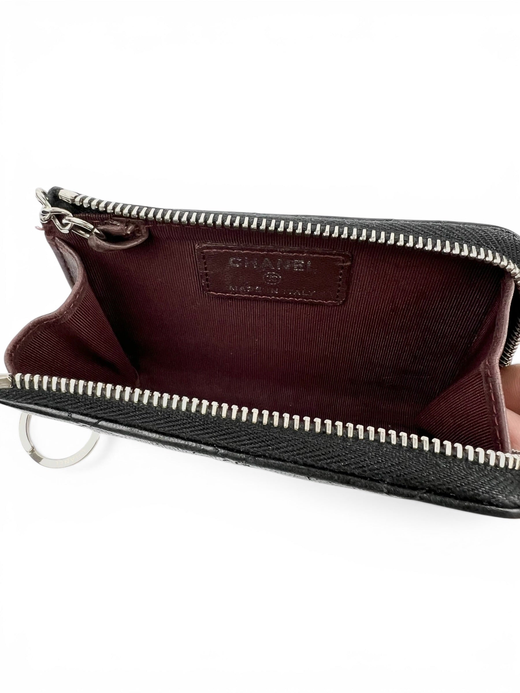 chanel-black-lambskin-zip-key-ring-pouch-5
