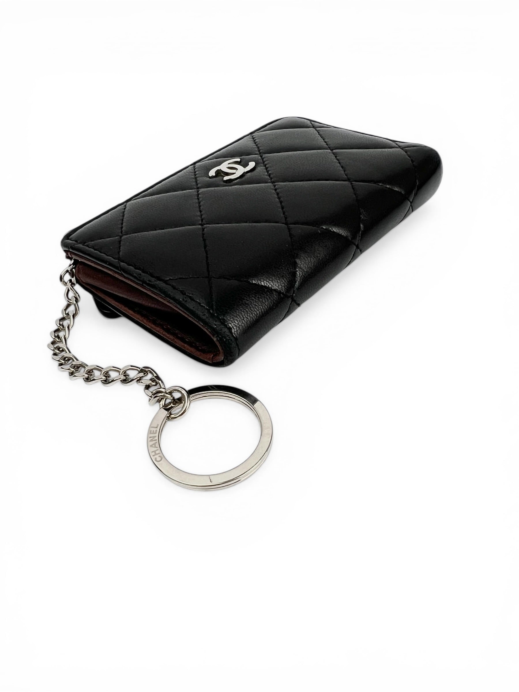 chanel-black-lambskin-zip-key-ring-pouch-3