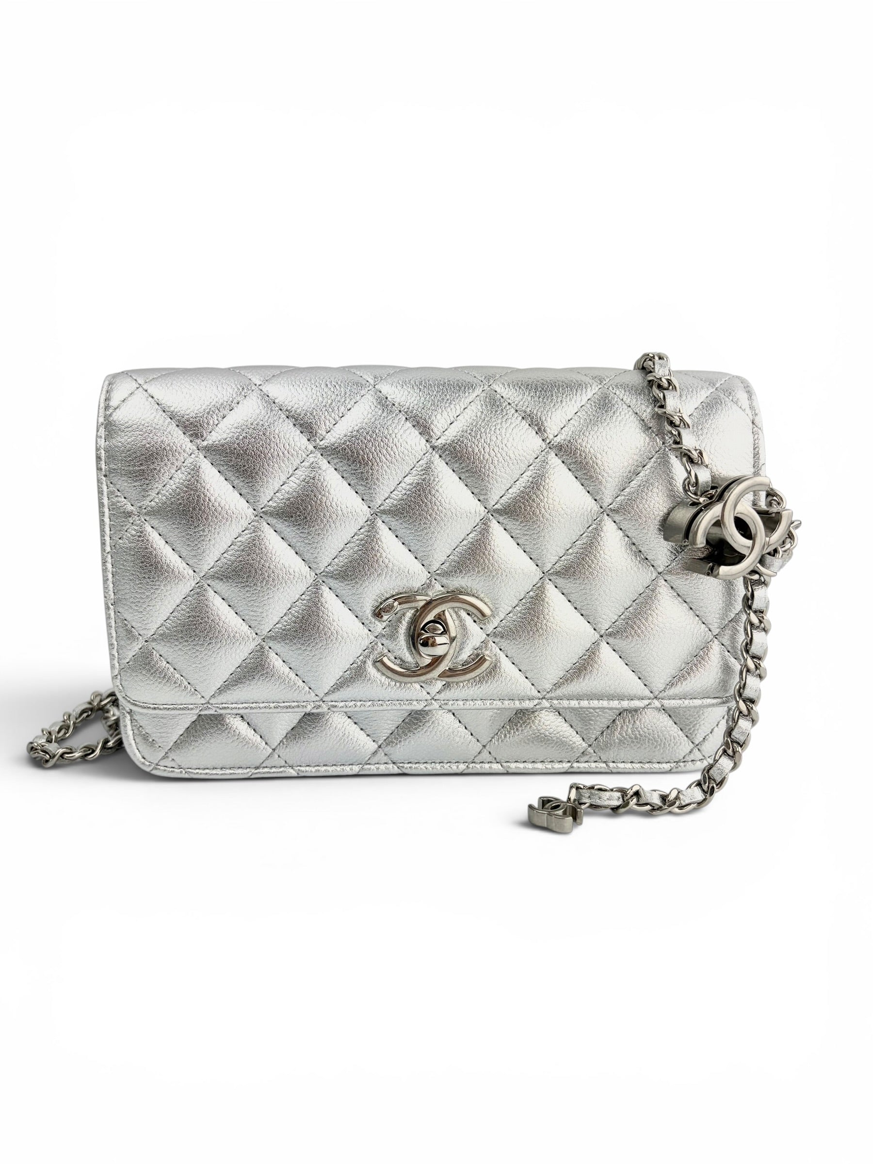 chanel-silver-leather-woc-w--adjustable-strap--0