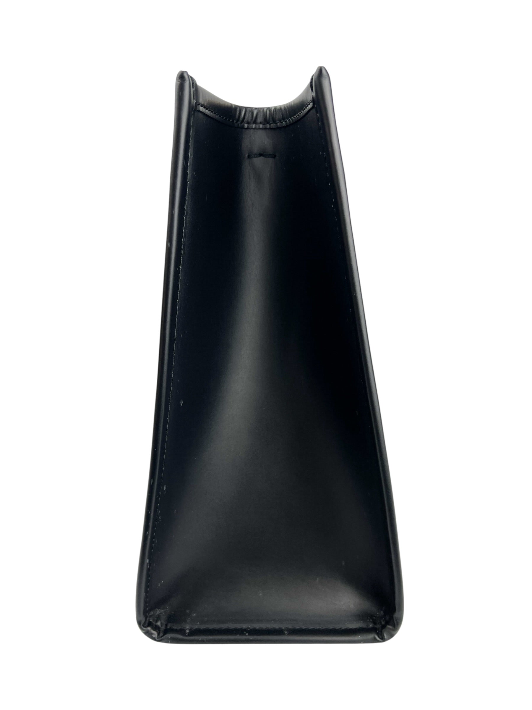 fendace-black-and-gold-leather-sunshine-tote-3