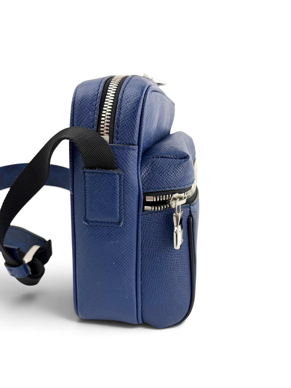 louis-vuitton-blue-monogram-taigarama-crossbody-1