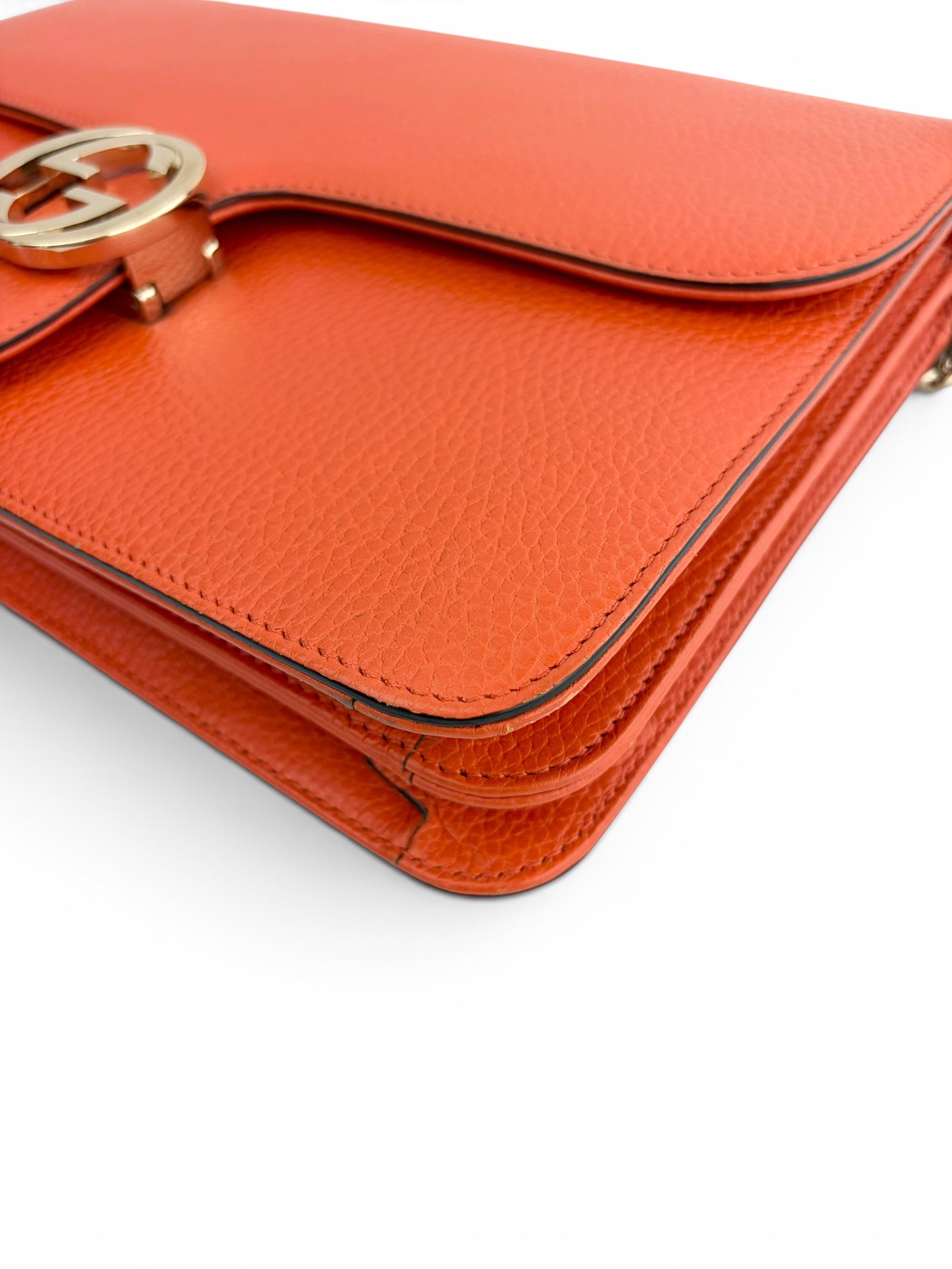 gucci-orange-leather-interlocking-g-shoulder-bag-7