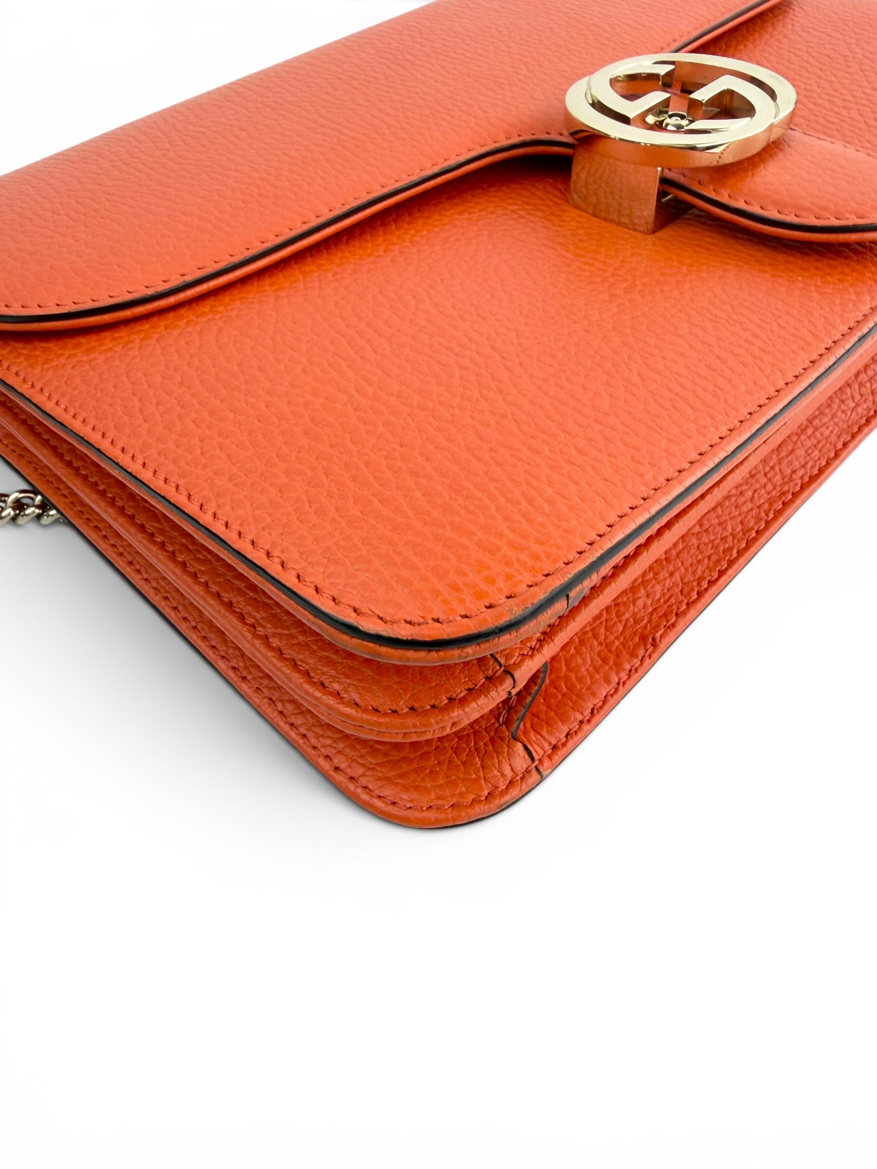 gucci-orange-leather-interlocking-g-shoulder-bag-8