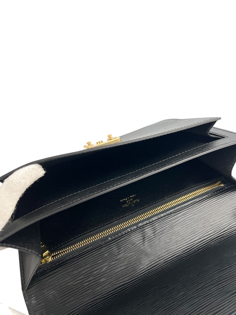 Louis Vuitton Black Epi Dragonne Clutch