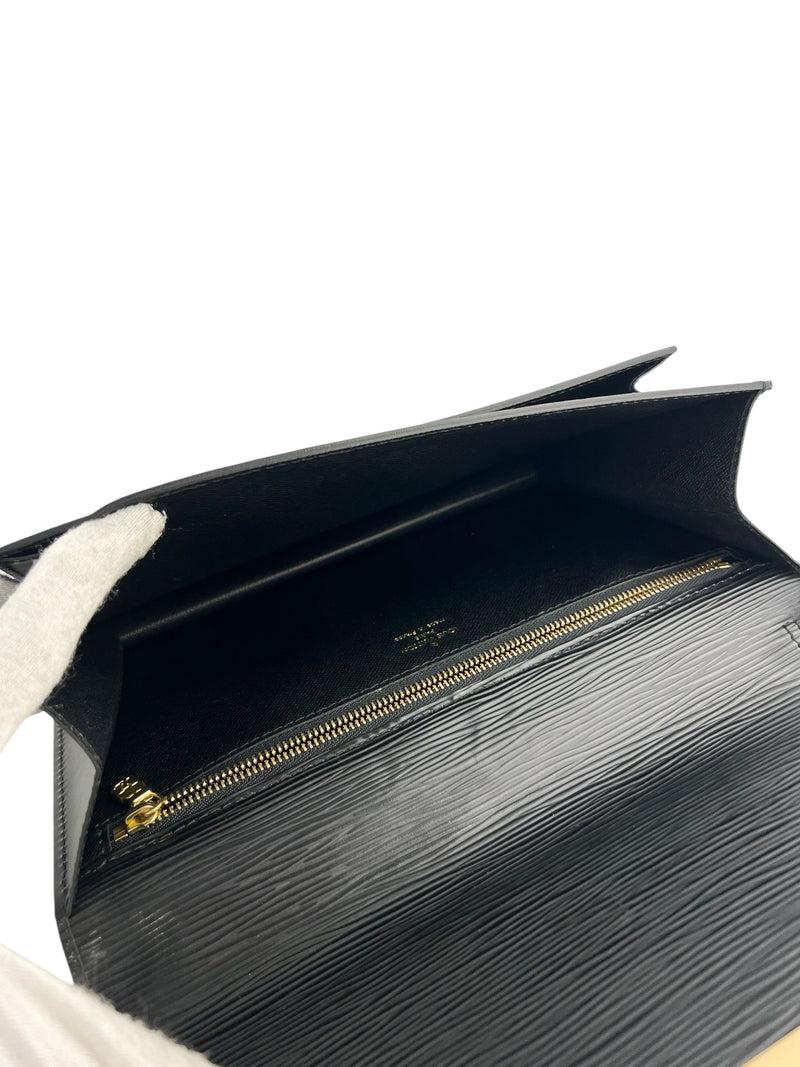 Louis Vuitton Black Epi Dragonne Clutch