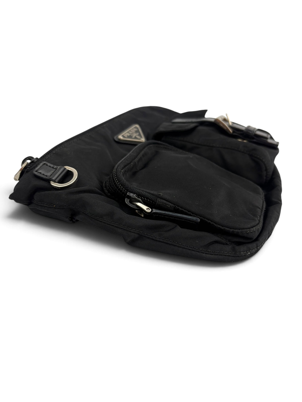 prada-vintage-black-nylon-bum-bag-3