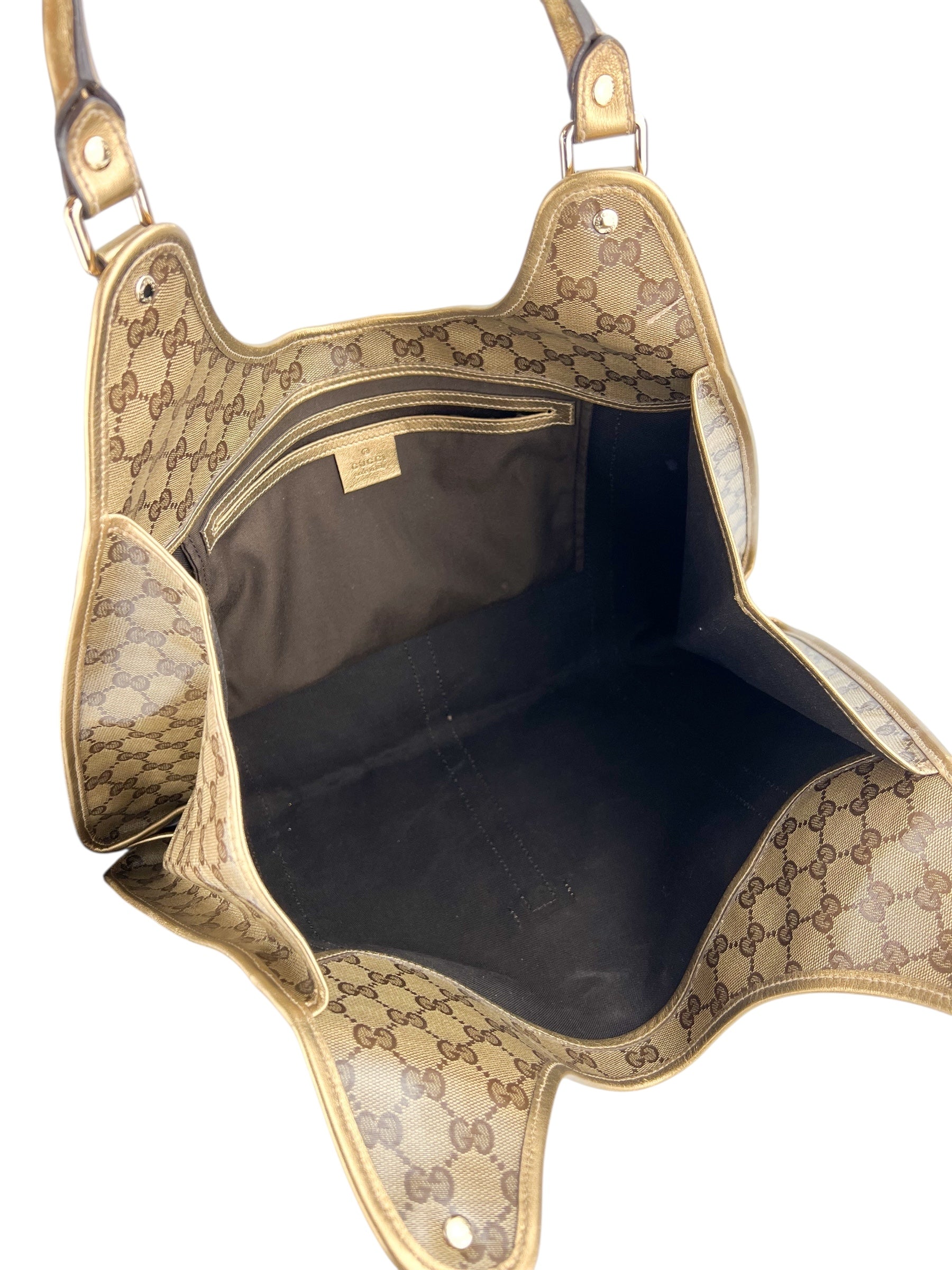 gucci-gg-supreme-joy-bardot-xl-tote-9