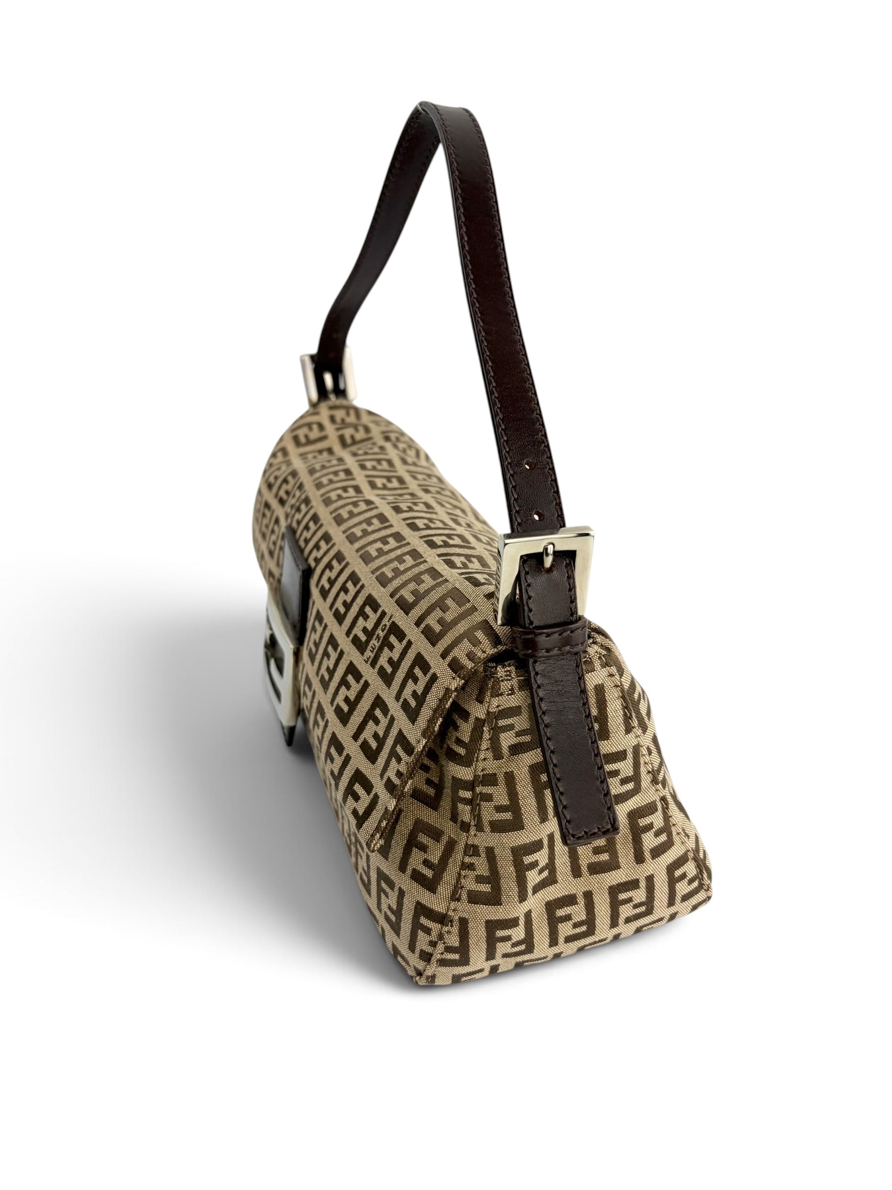 fendi-zucchino-canvas-baguette-3