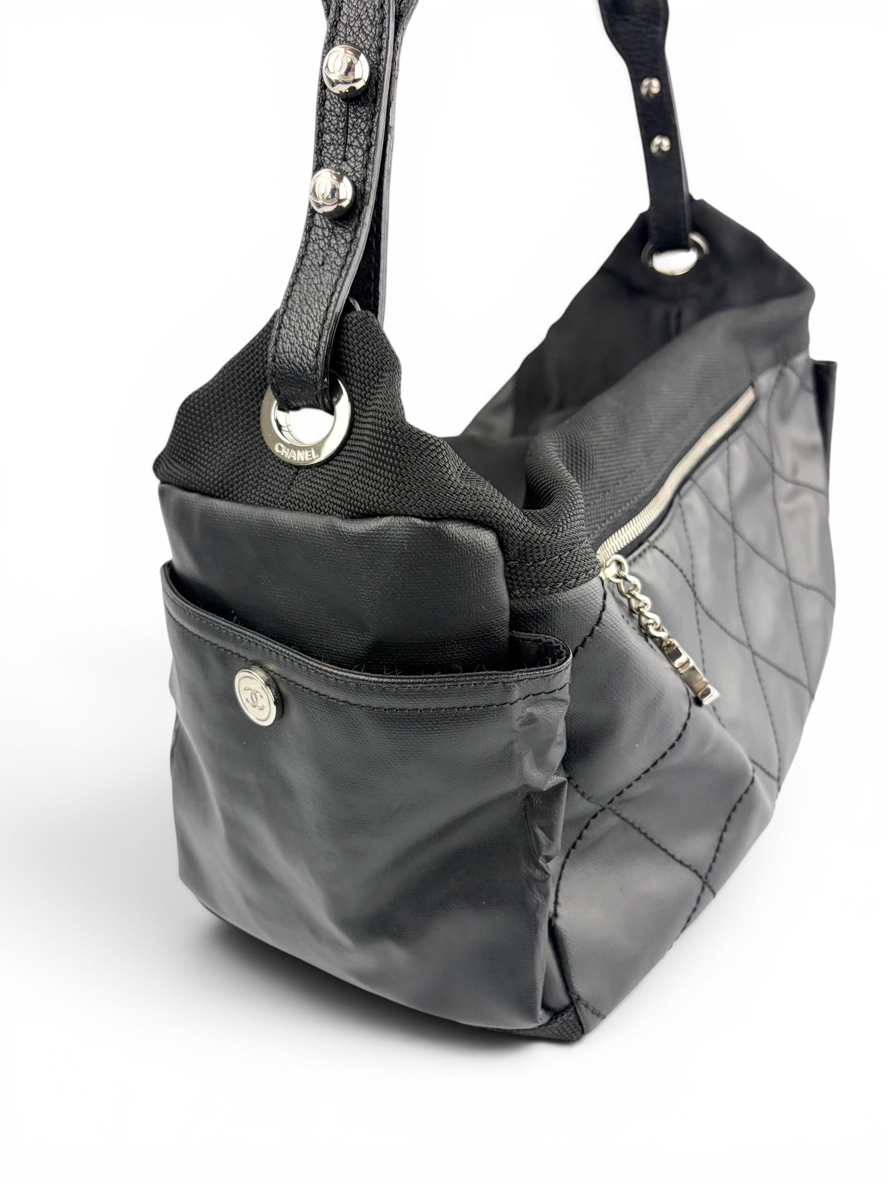 chanel-black-paris-biarritz-hobo-3