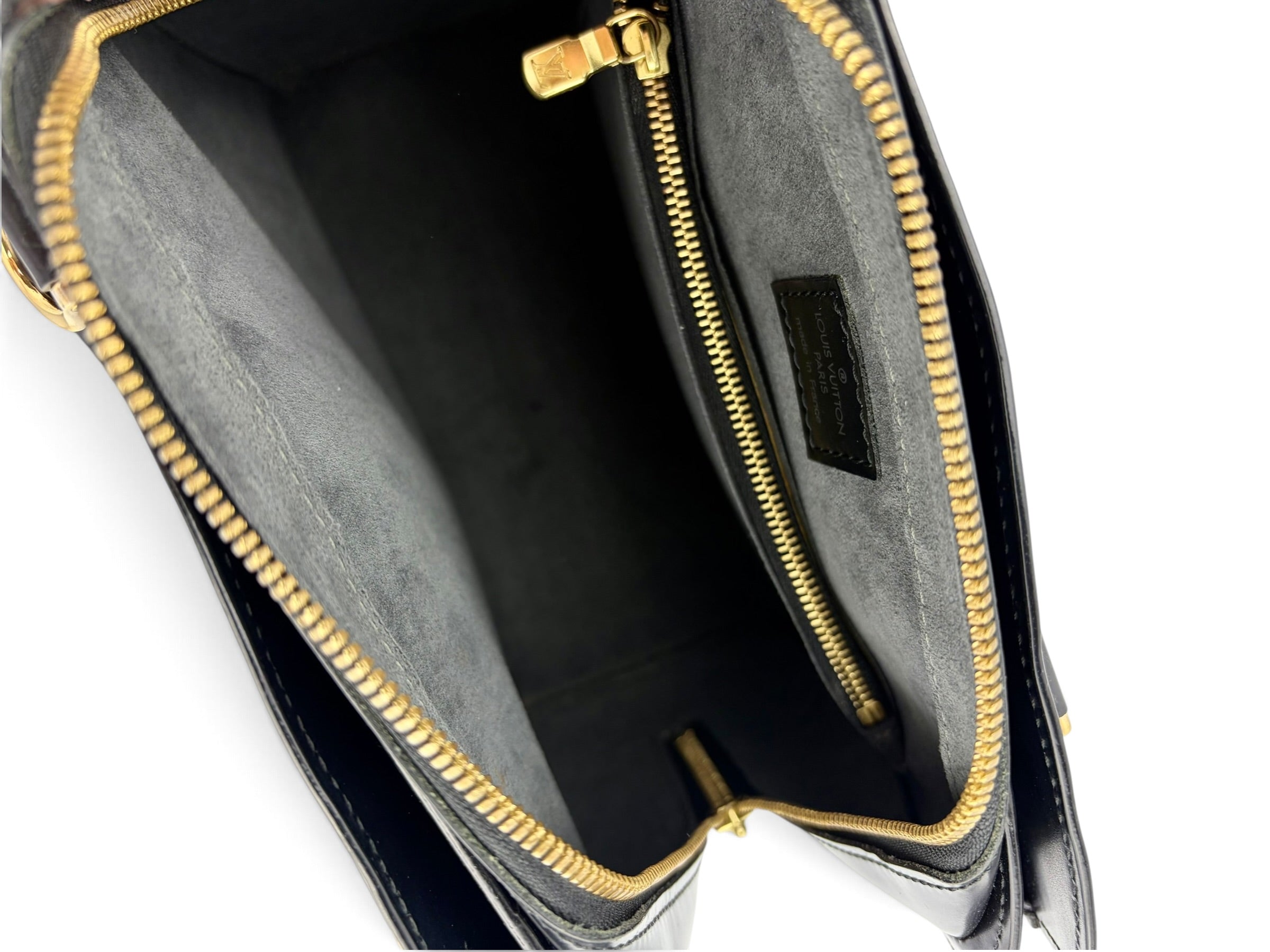 louis-vuitton-vintage-black-epi-pont-neuf--9