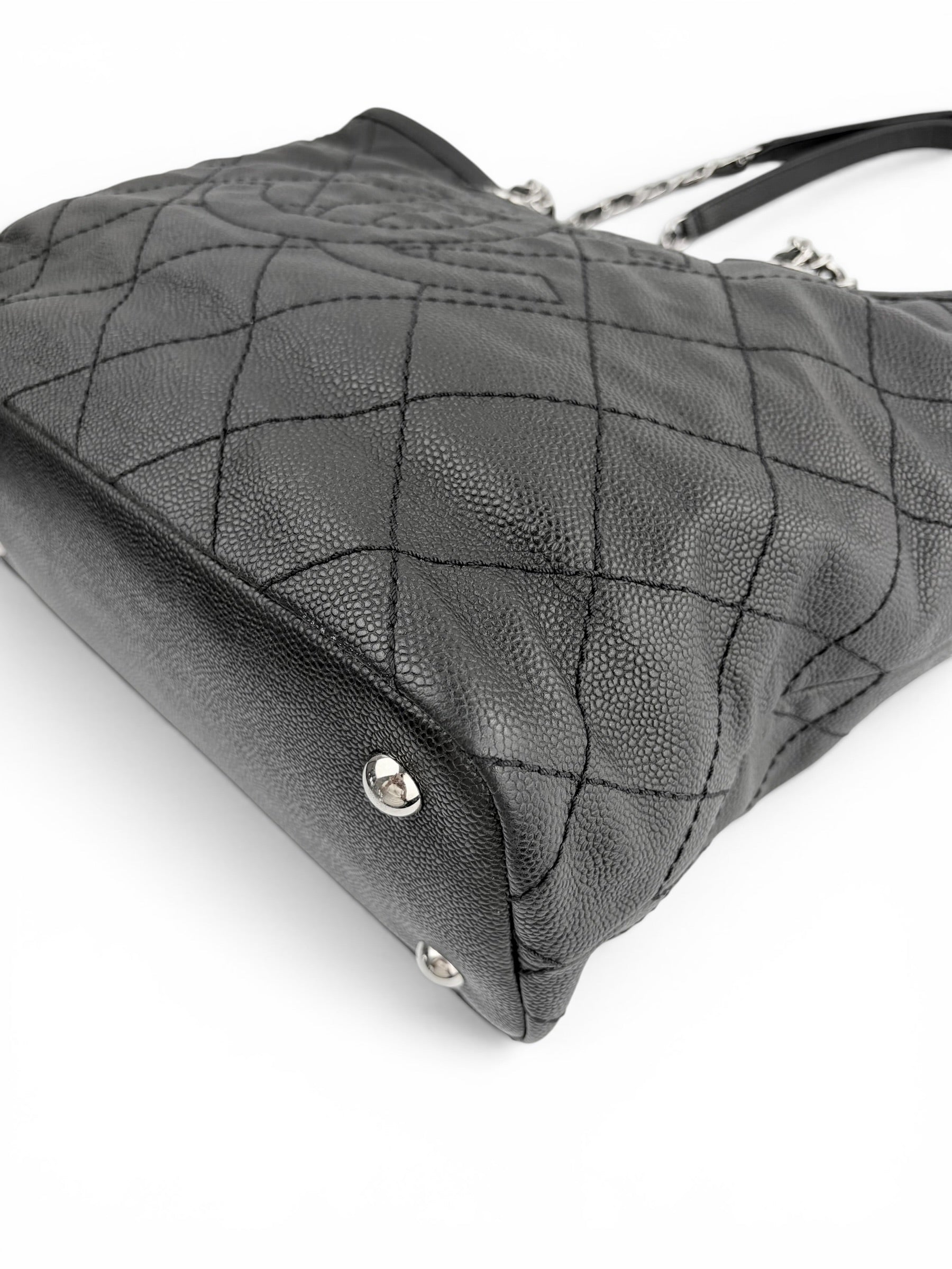 chanel-black-caviar-quilted-cc-tote-7