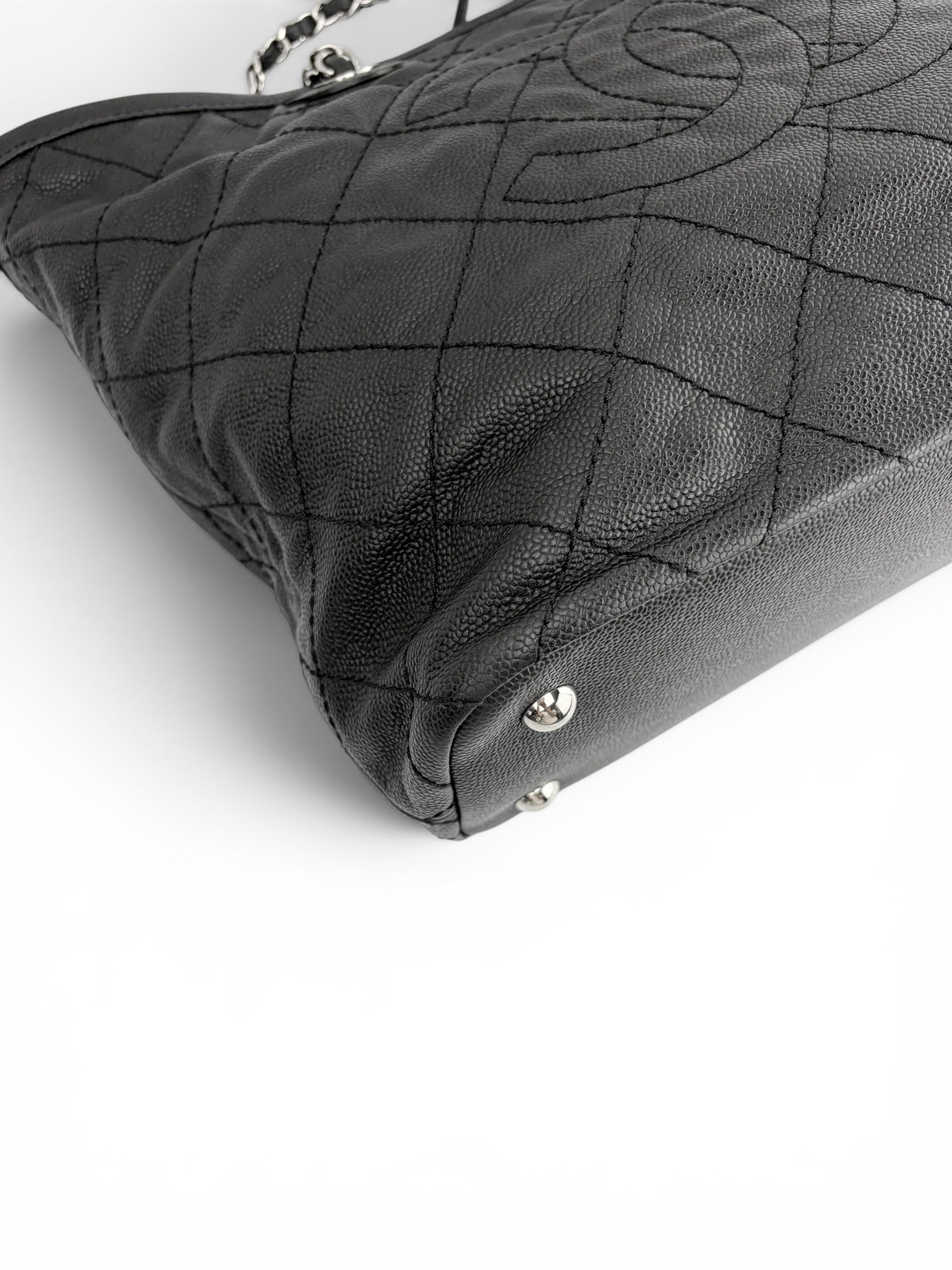 chanel-black-caviar-quilted-cc-tote-6