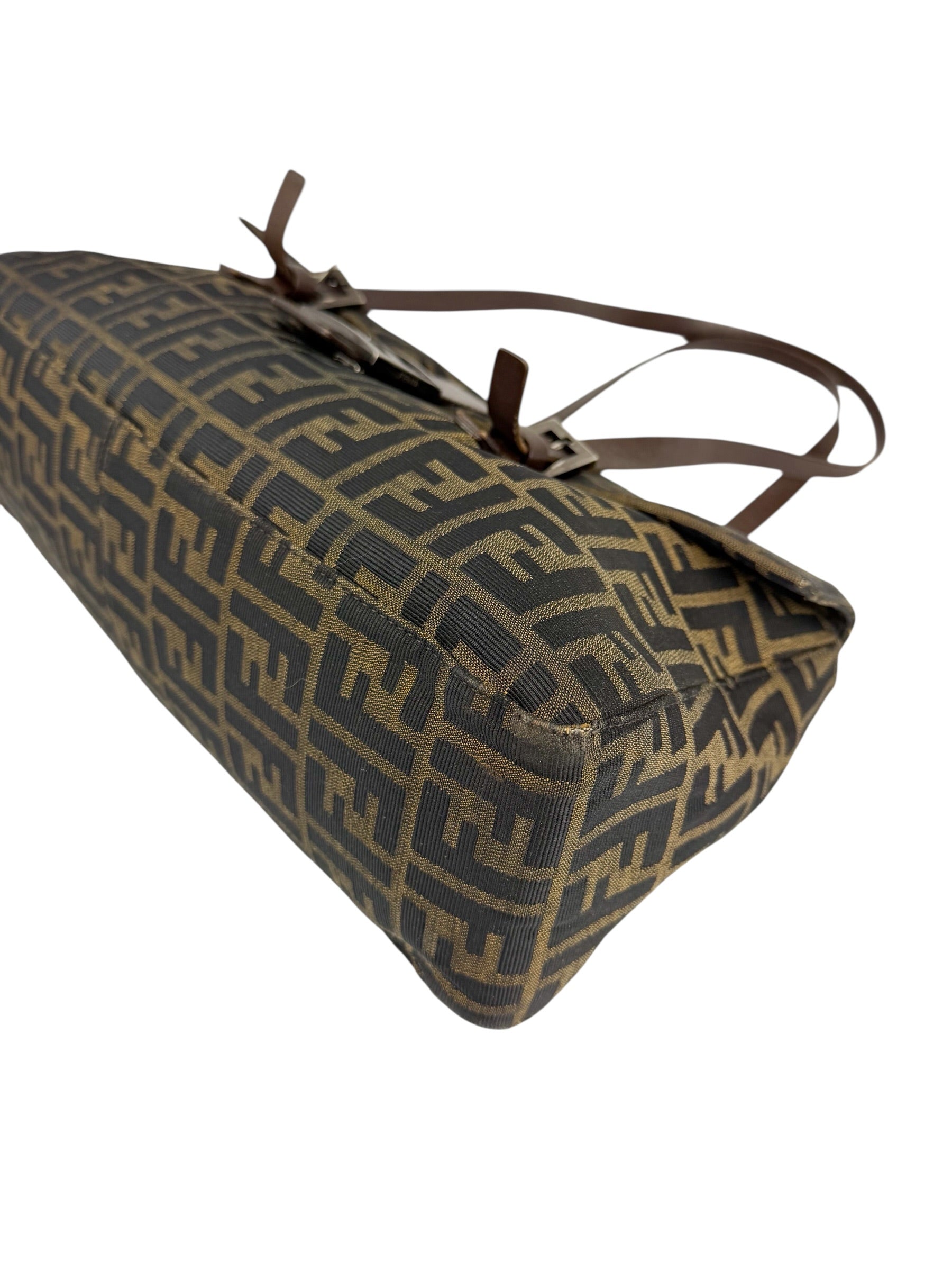 fendi-vintage-east-west-zucca-shoulder-bag--6