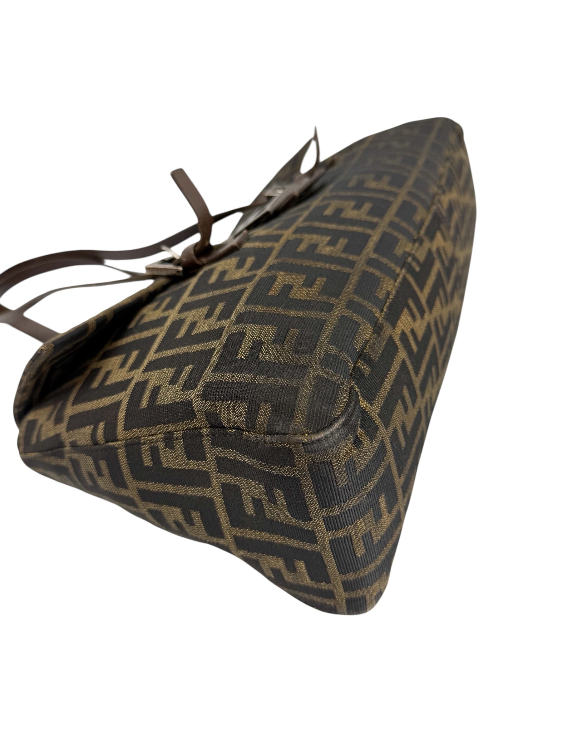 fendi-vintage-east-west-zucca-shoulder-bag--5