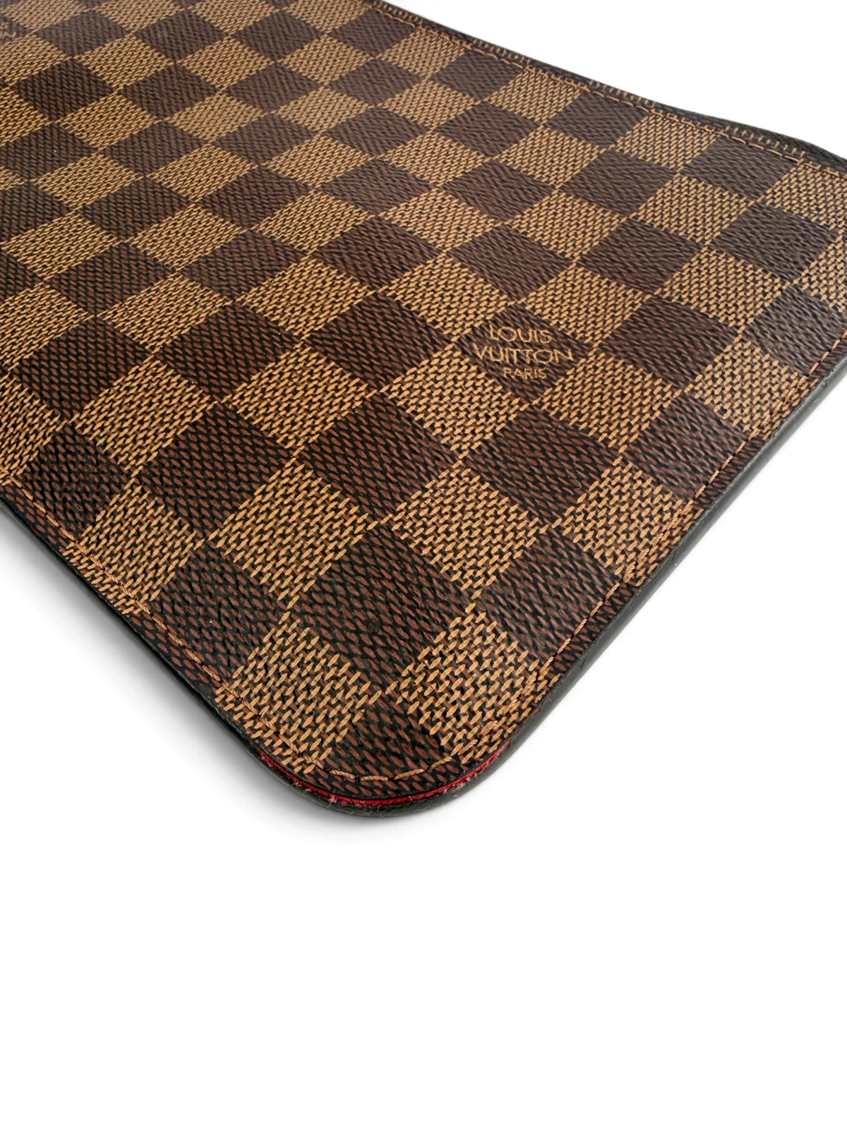 louis-vuitton-damier-ebene-neverfull-pouch-3