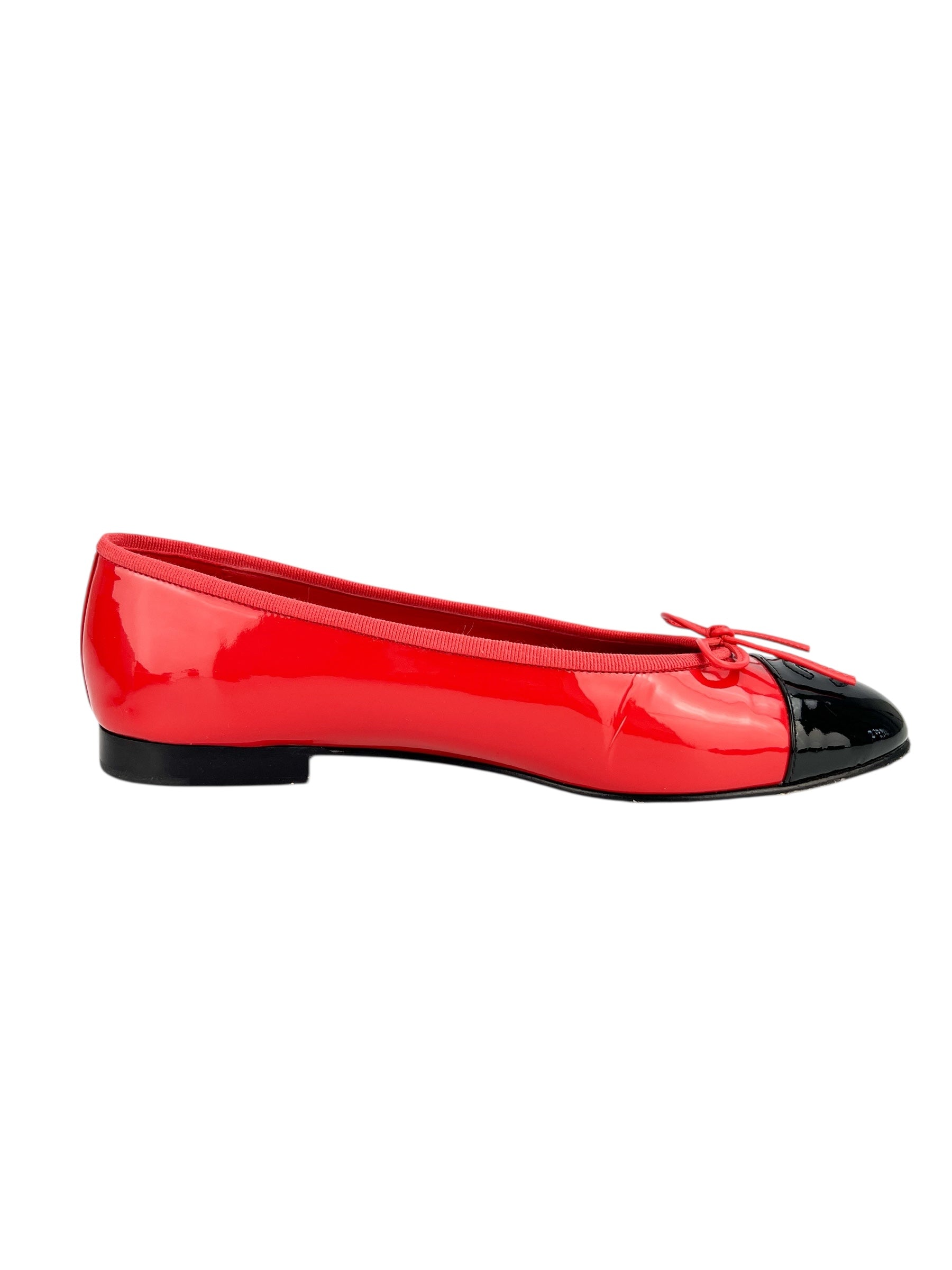 Chanel Red & Black Ballerina Flats Size 39.5